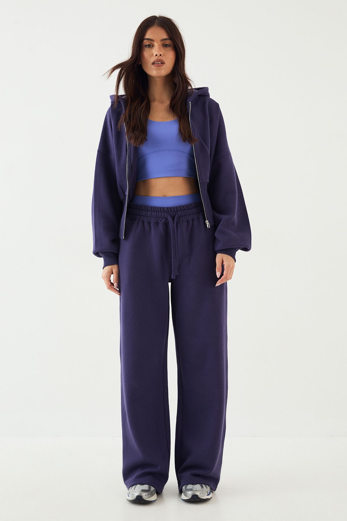 DSGN Studio DSGN Studio Sport Straight Leg Jogger Blackberry image 5