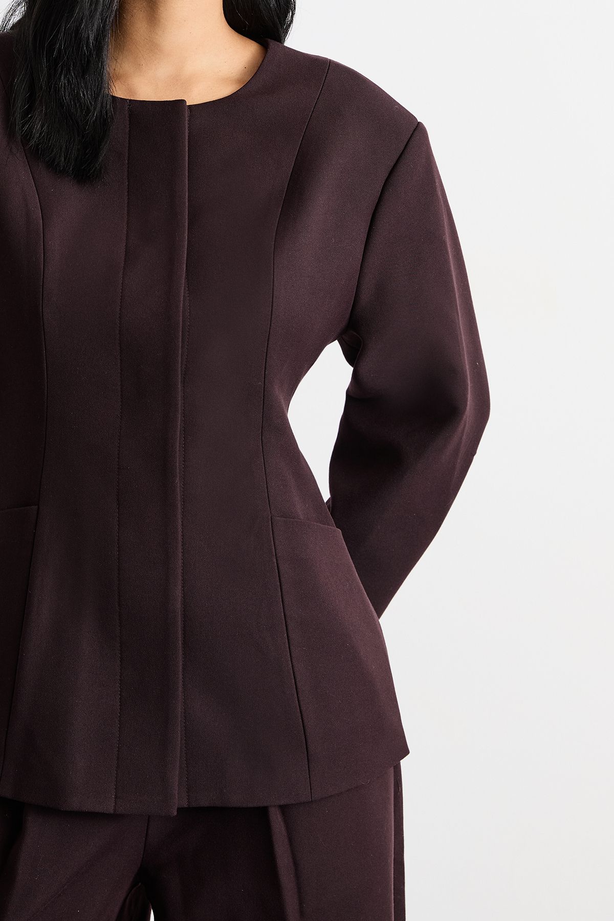 Warehouse Premium Tailored Extreme Shoulder Moulded Waist Blazer Chocolate image 2