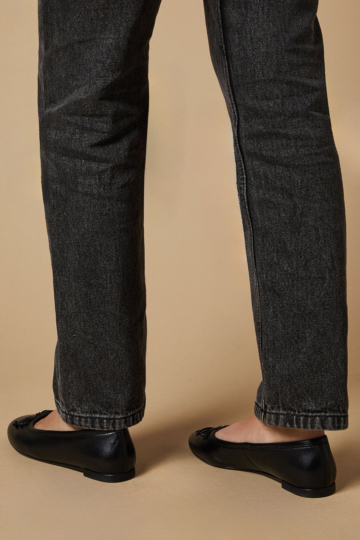 Oasis Blythe Real Leather Round Toe Ballet Pumps Black image 3