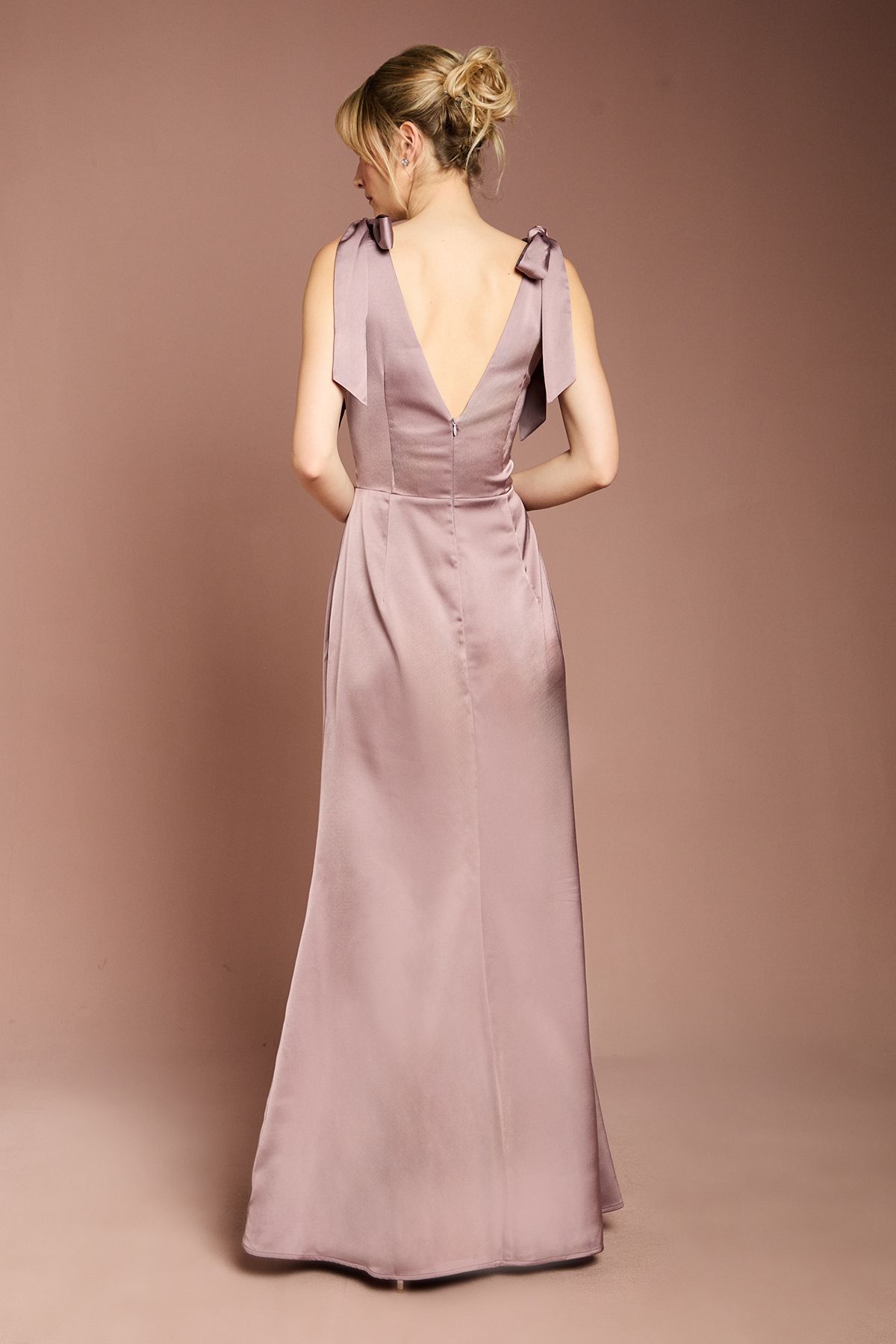 Coast Coast Honoured Satin Back Crepe V Neck Tie Shoulder Maxi Bridesmaid Dress Dusty Mauve image 3