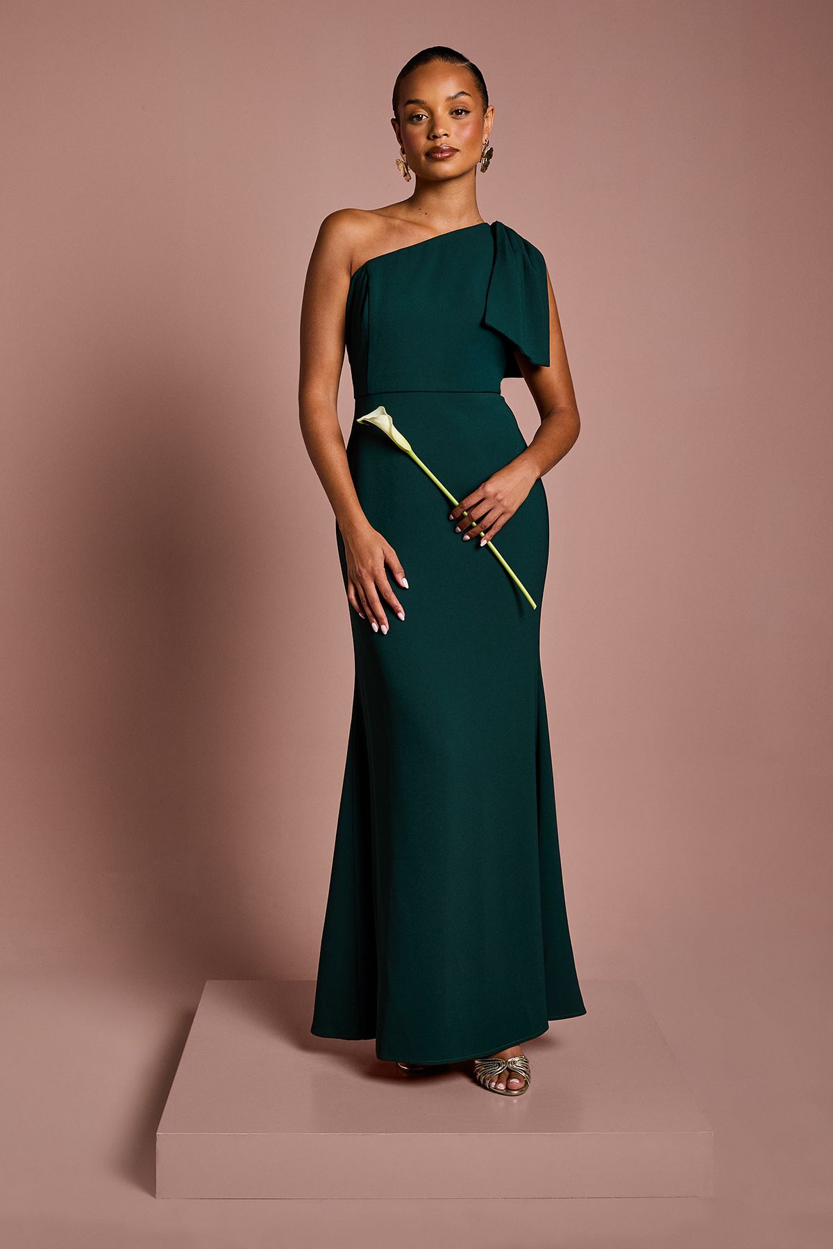 Coast Coast Honoured Petite Bow One Shoulder Maxi Bridesmaid Dress Emerald image 1