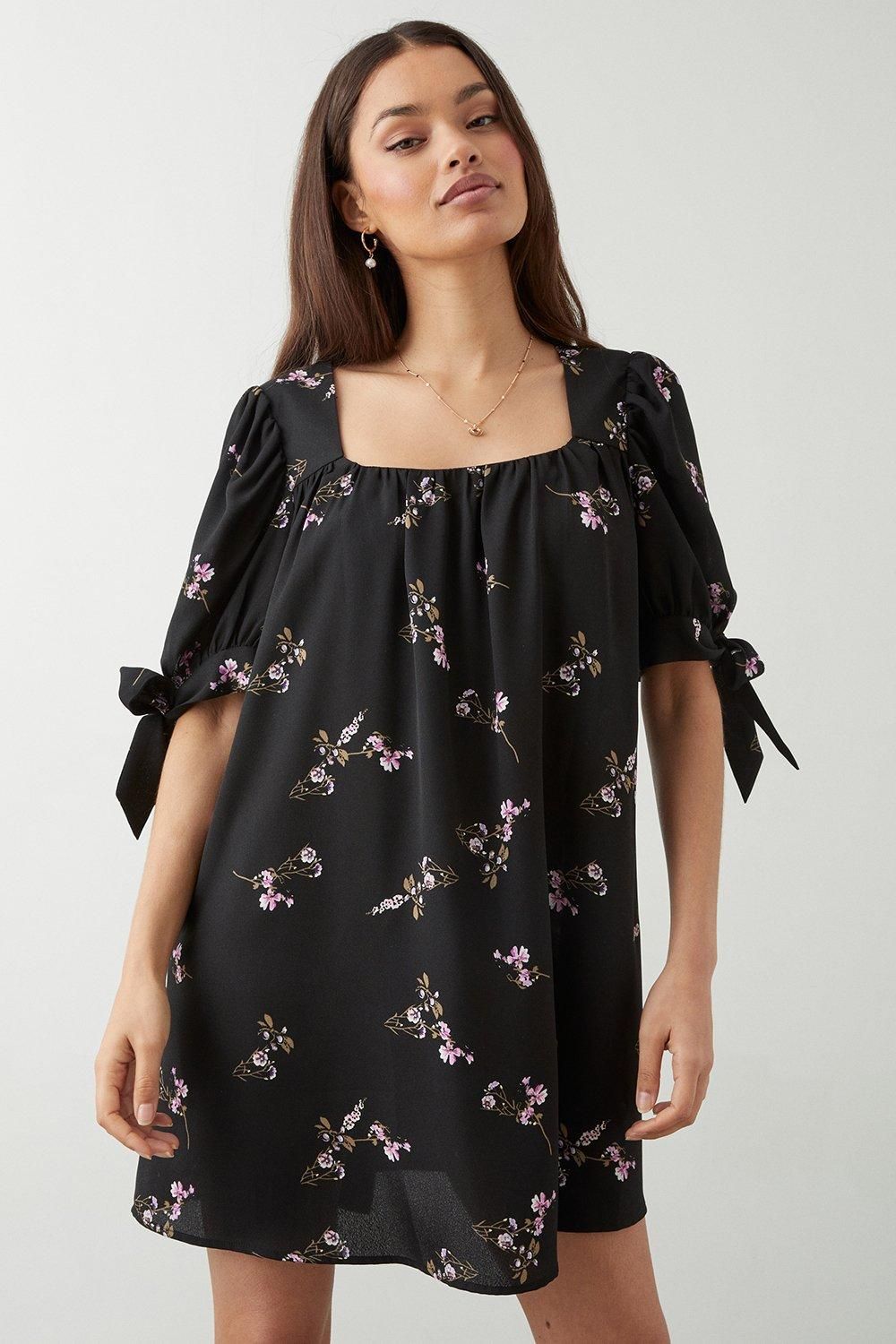 Dorothy Perkins Petite Black Floral Babydoll Mini Dress Black image 1