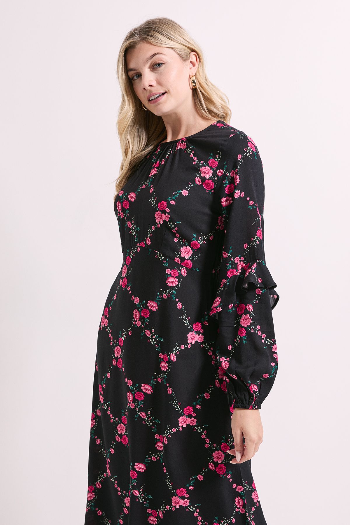 Dorothy Perkins Black Floral Ruffle Blouson Sleeve Empire Seam Midi Dress Floral image 2