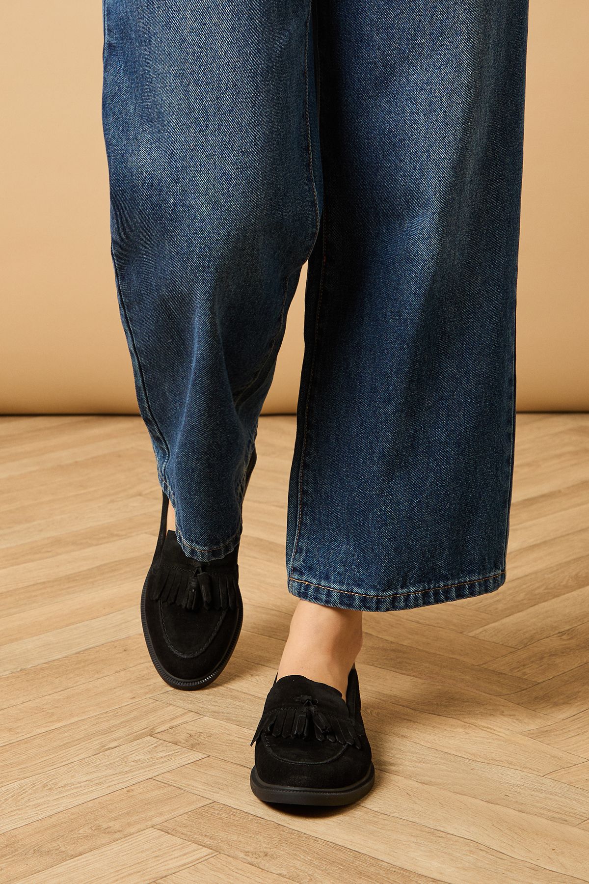 Oasis Brighton Real Leather Tassel Loafers Natural Black image 3