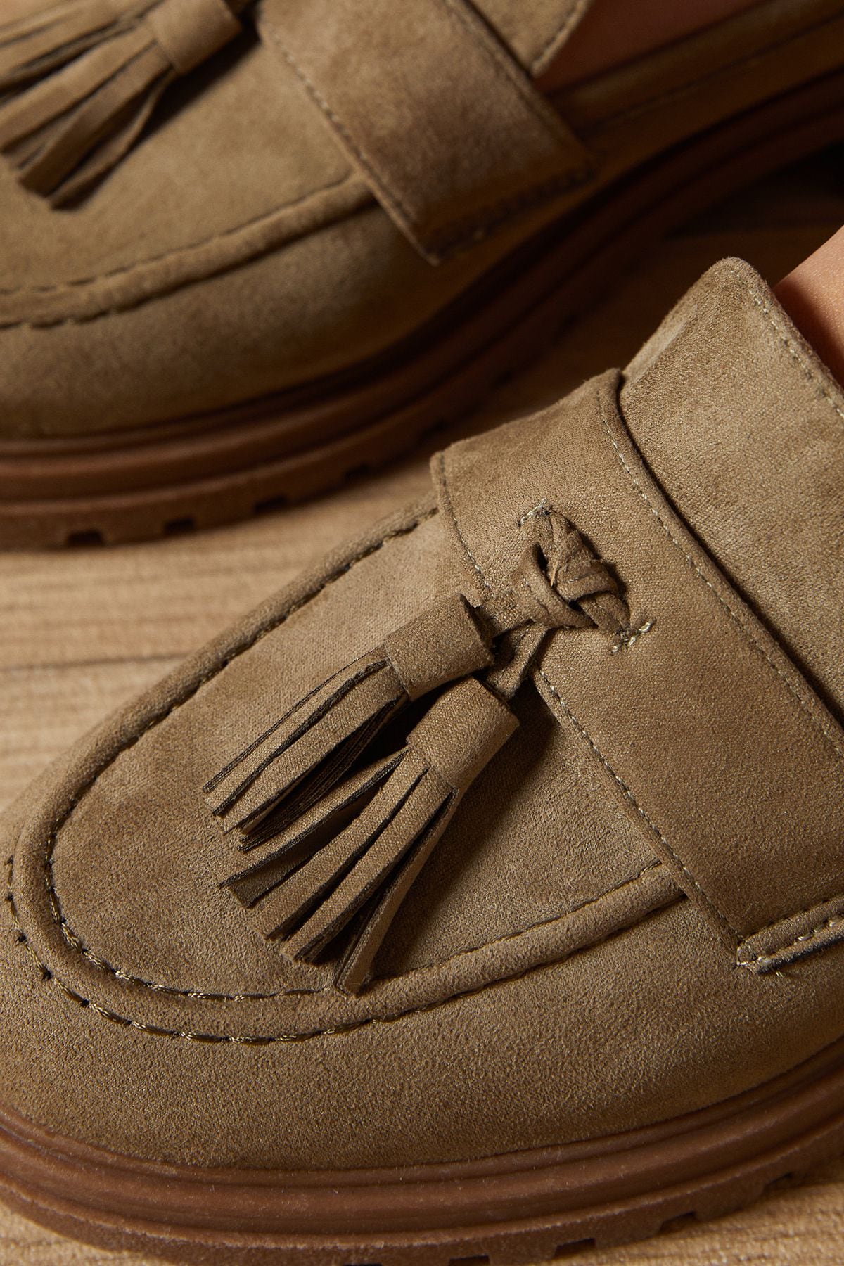 Oasis Barnie Faux Suede Tassel Chunky Loafers Olive image 4