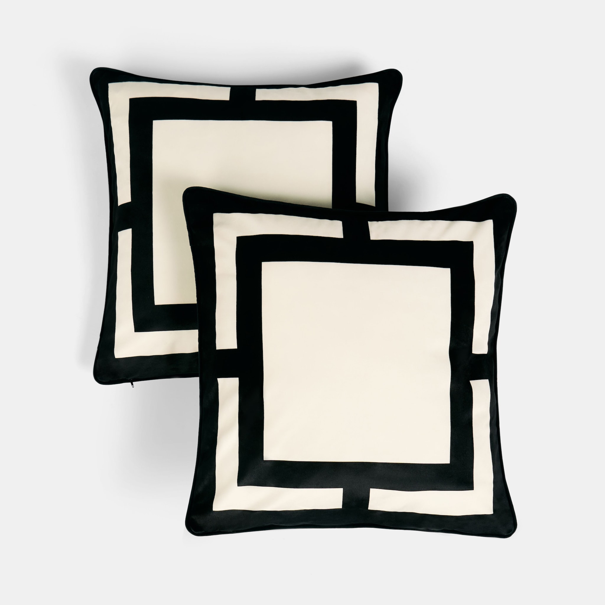 OHS 2 x Square Print Matte Velvet Decorative Cushion Covers image 3