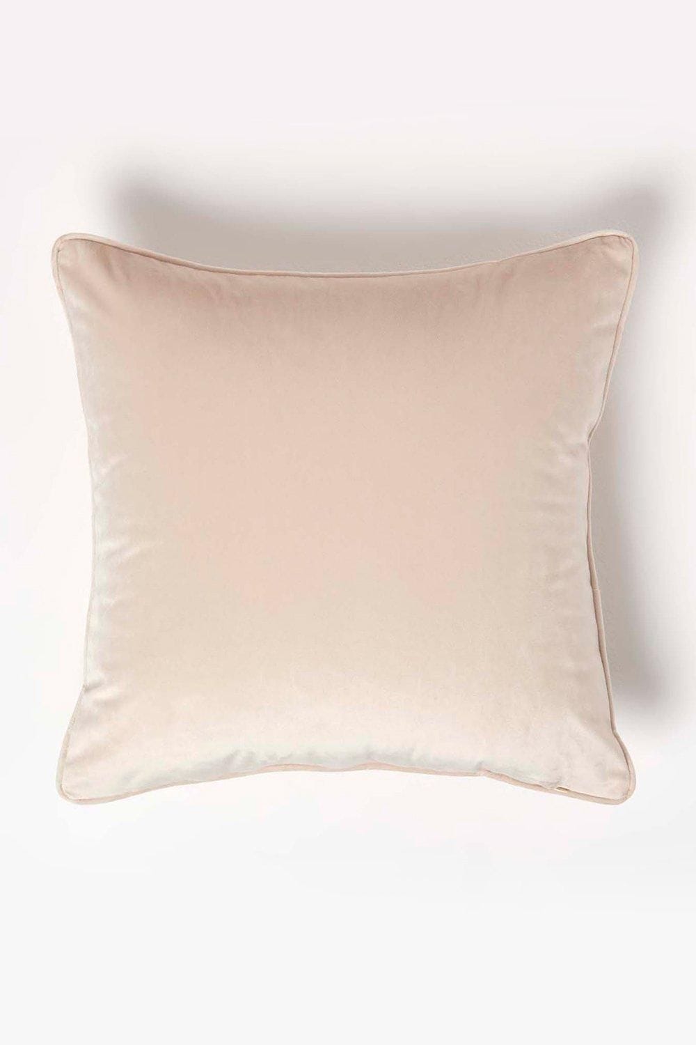 Homescapes Filled Velvet Cushion with Piped Edge 46 x 46 cm image 3