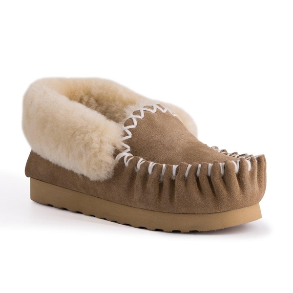 Aus Wooli Australia Hand Stitched  Sheepskin Moccasin