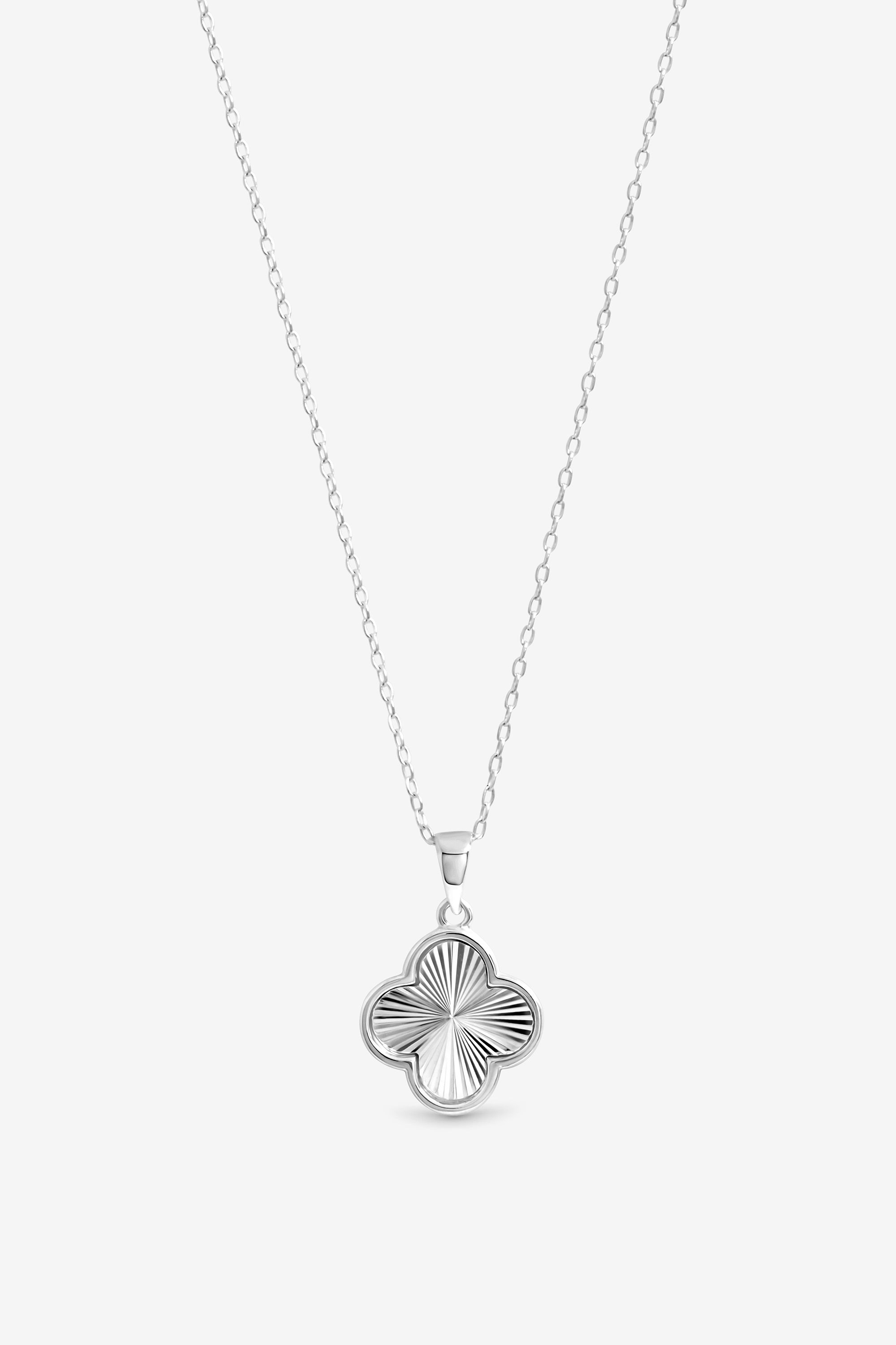 Simply Silver Sterling Silver 925 Polished Ridged Clover Pendant image 1
