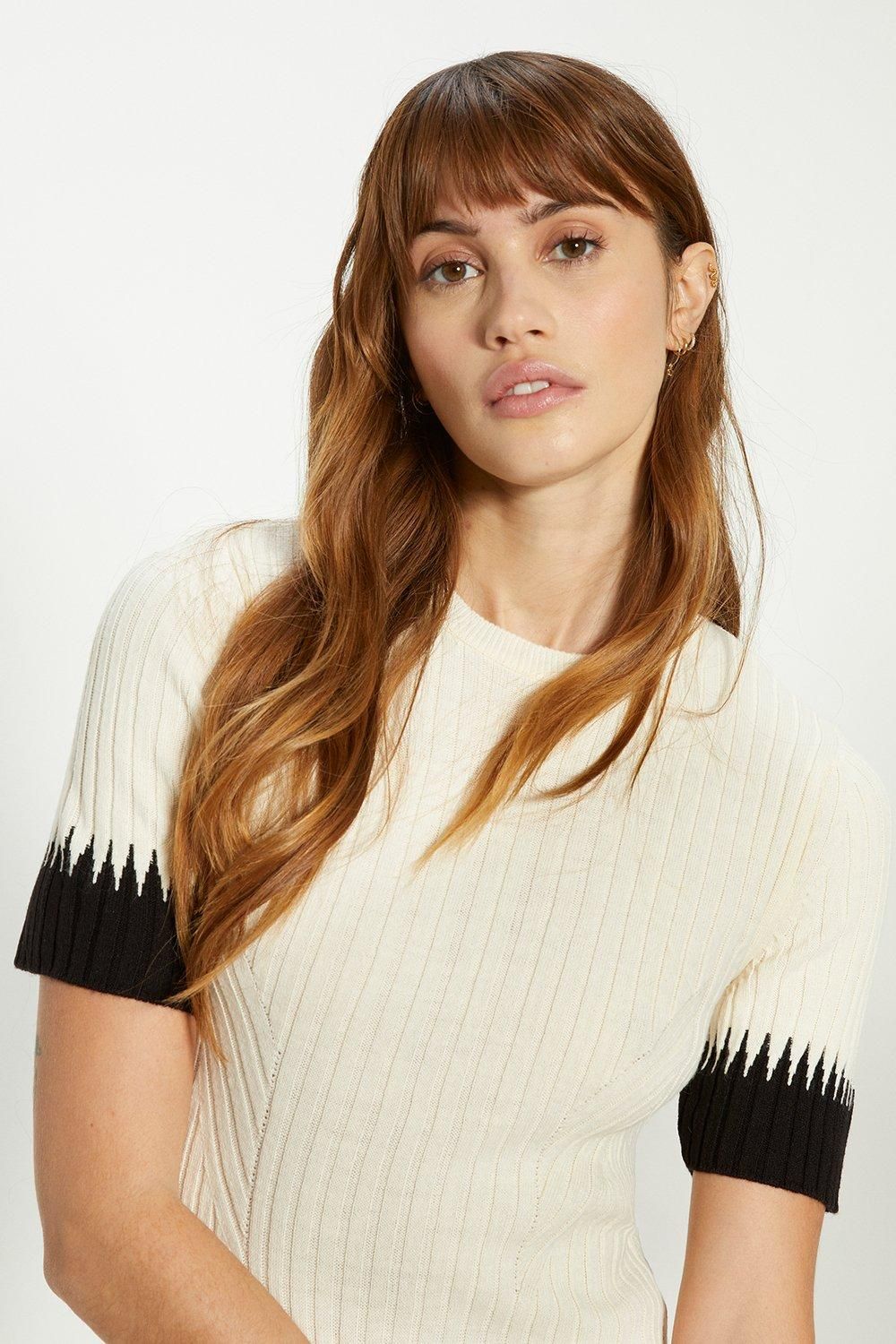 Oasis Zig Zag Detail Short Sleeve Knitted Mini Dress Ecru image 2