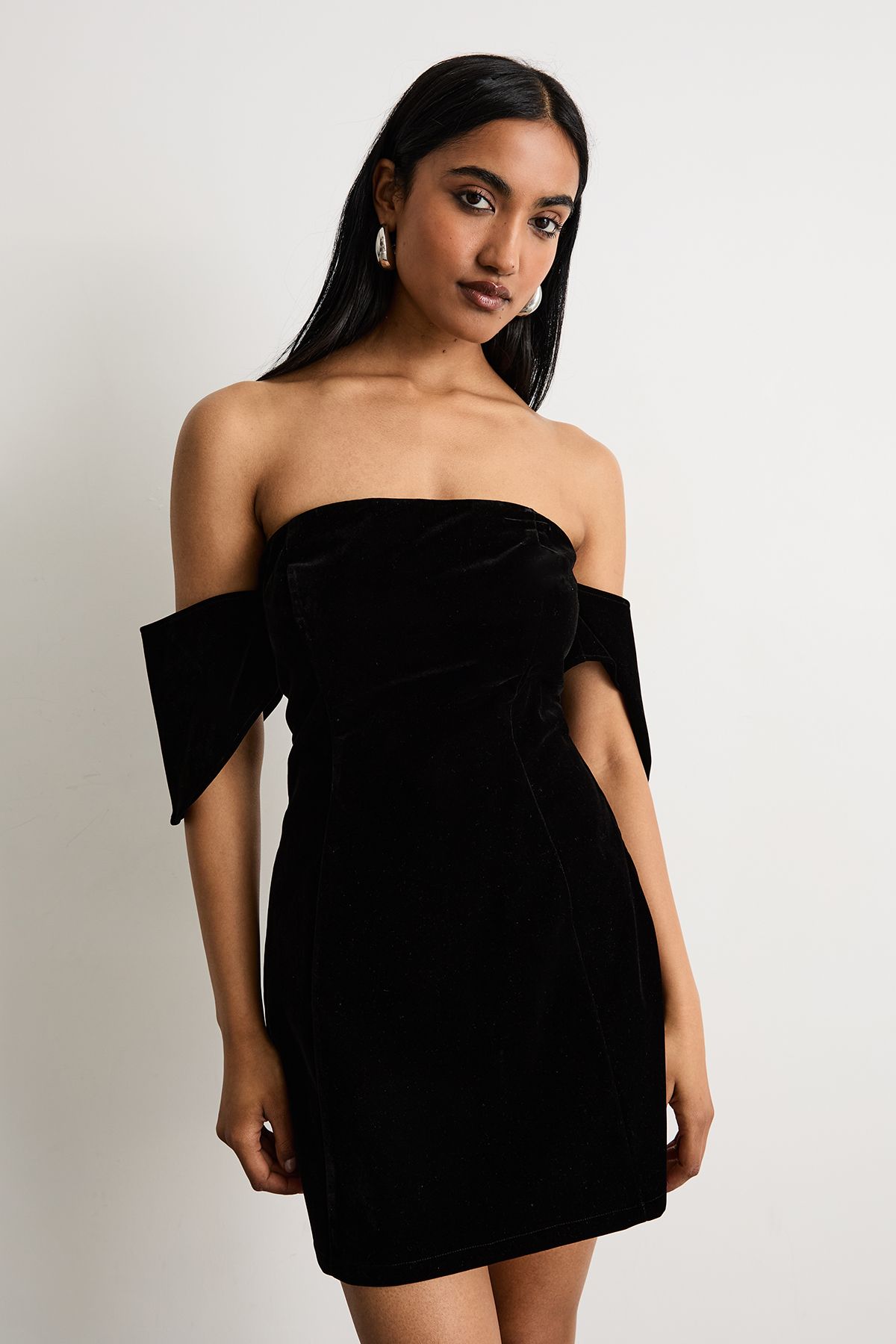 Warehouse Bonded Velvet Bardot Mini Dress Black image 2