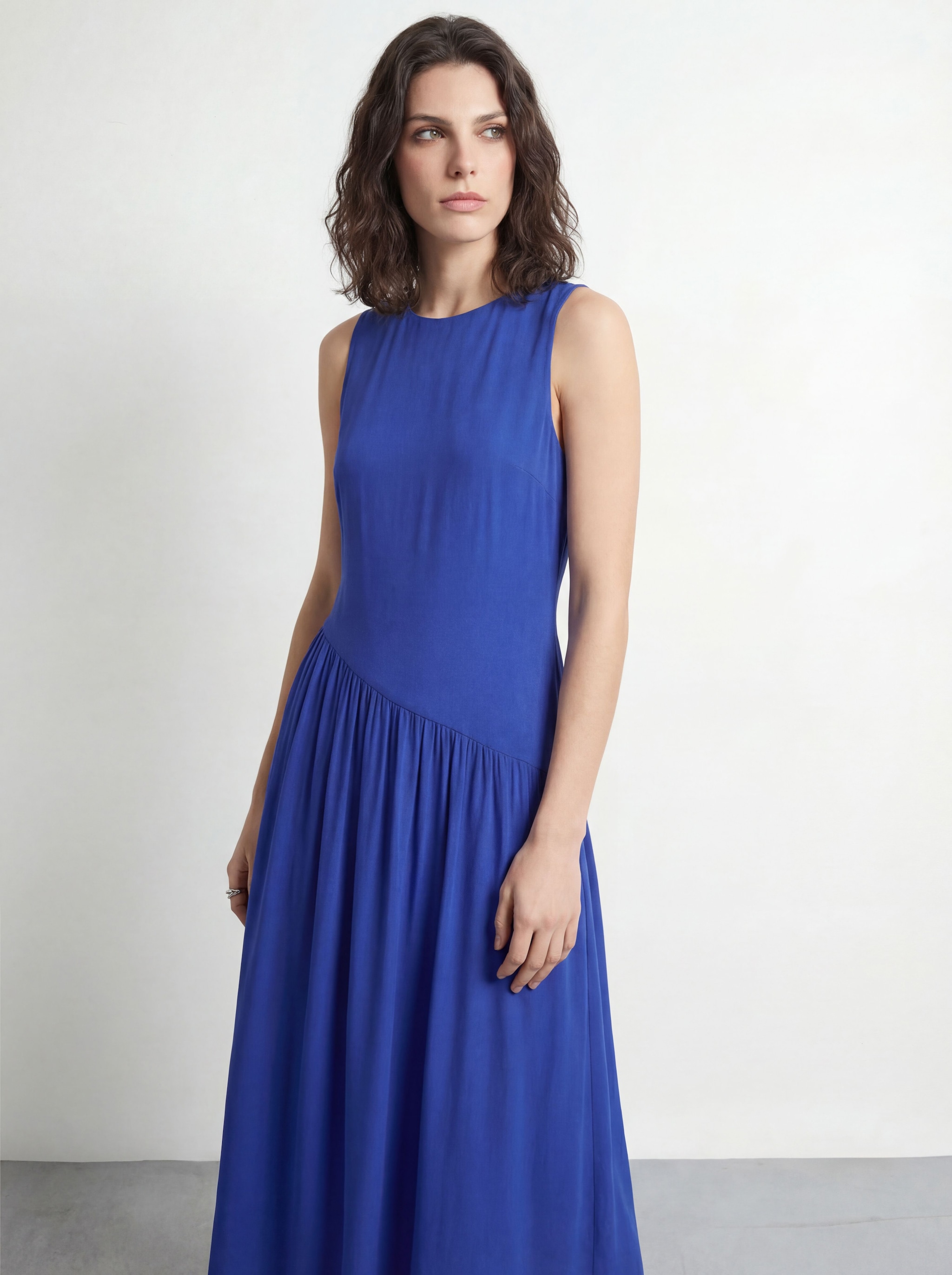 Warehouse Petite Plain Dropped Waist Chiffon Tiered Maxi Dress Cobalt image 4