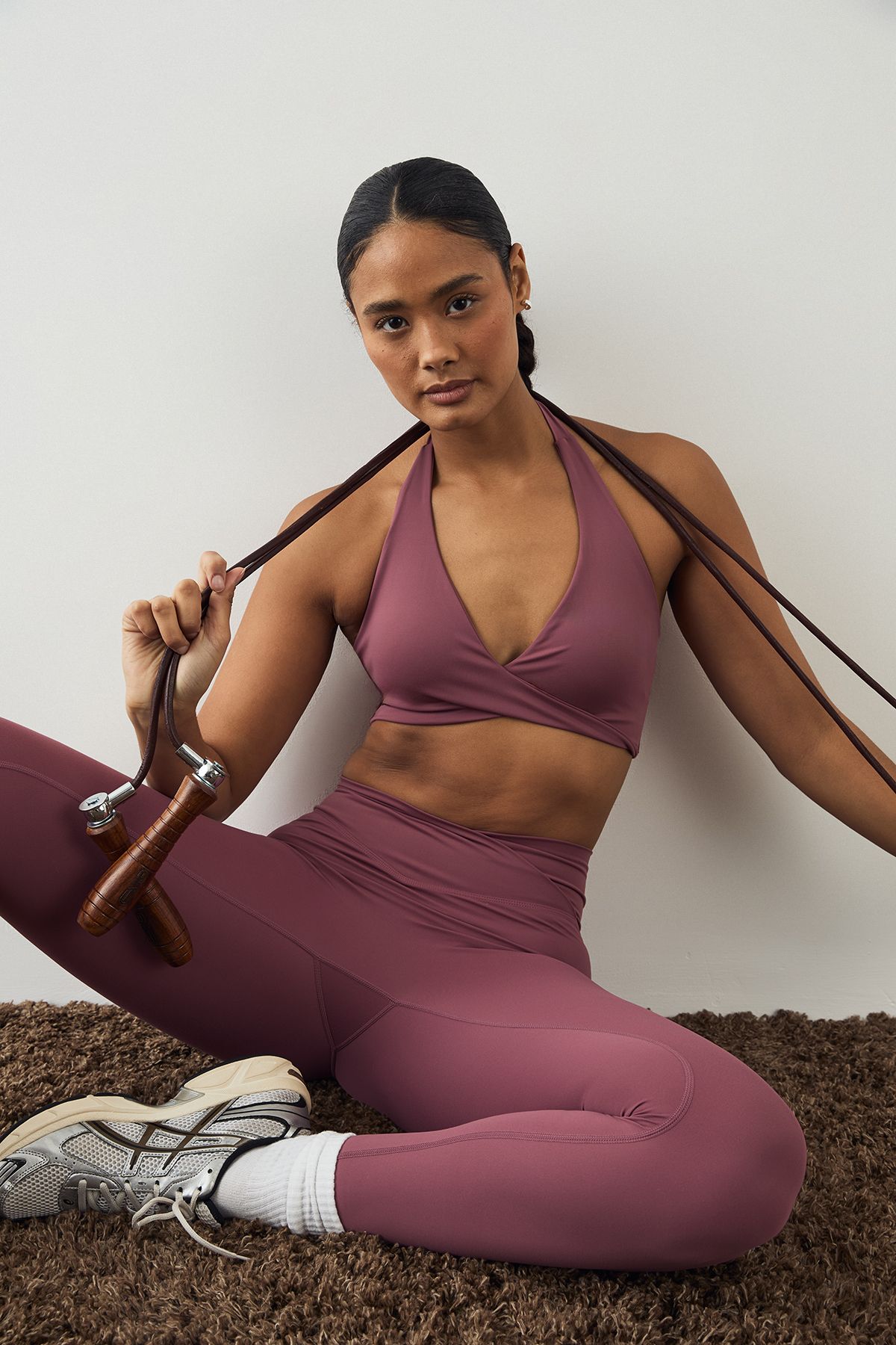 DSGN Studio DSGN Studio Ultra Sculpt Twist Front Light Support Sports Bra Rose image 3