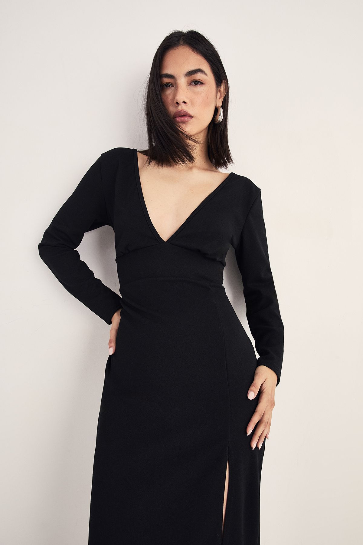 NastyGal Plunging V-Neckline Split Long Sleeve Midi Dress Black image 2