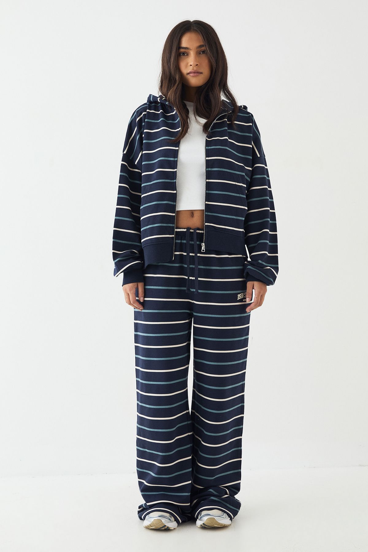 DSGN Studio DSGN Studio Stripe Boxy Crop Zip Through Hoodie Navy image 5
