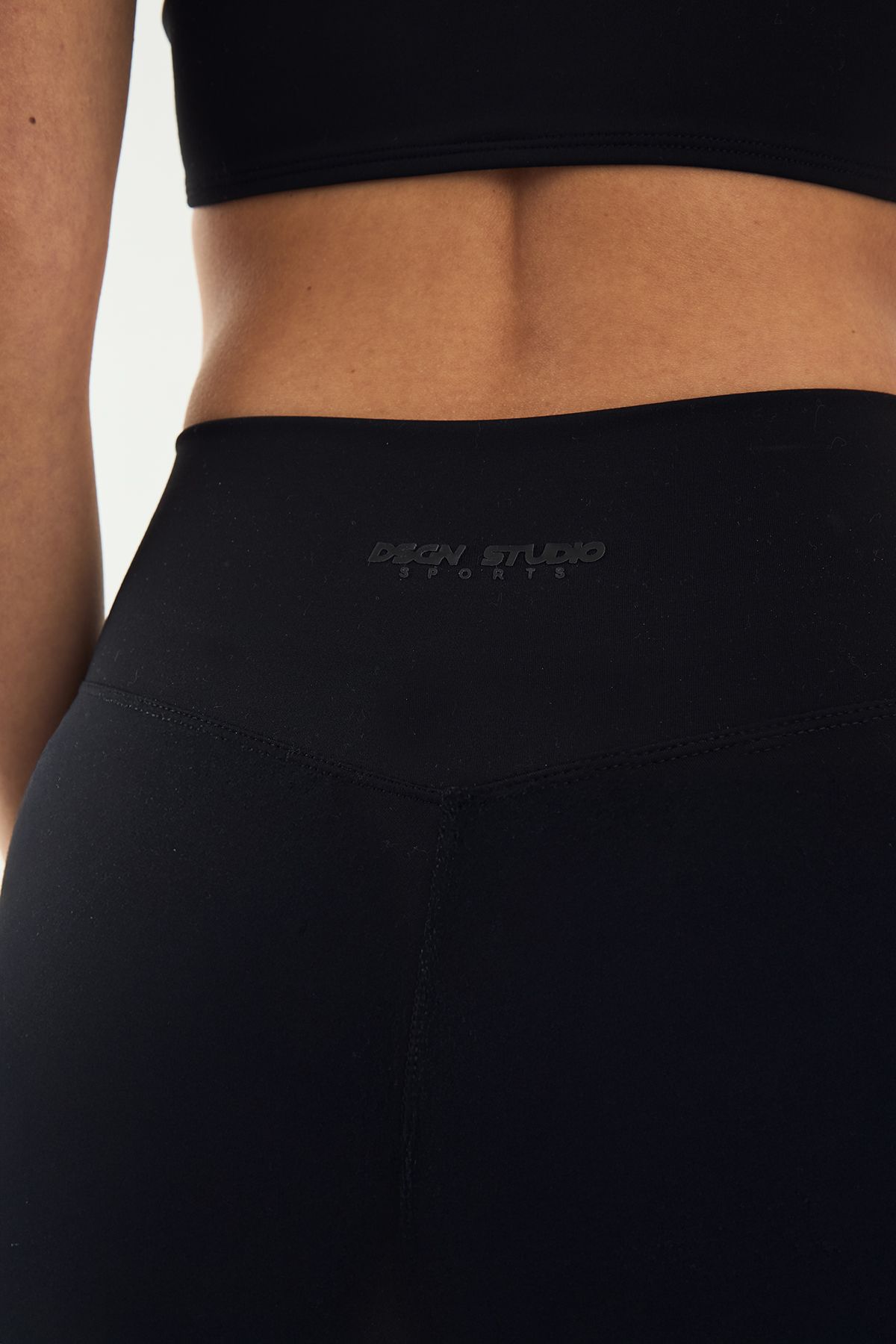 DSGN Studio DSGN Studio Ultra Sculpt Wrap Waist Cycling Short Black image 4