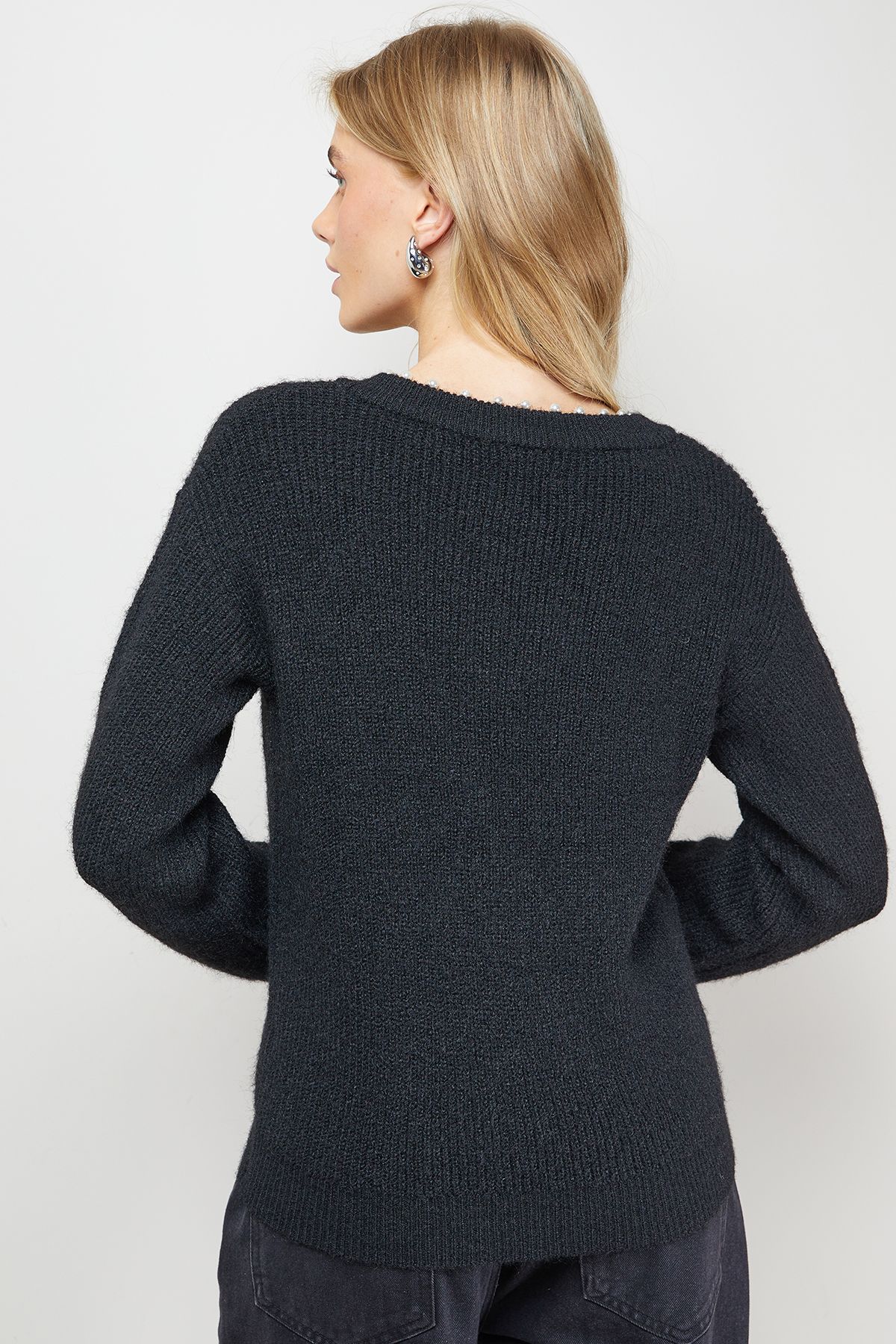 Oasis Pearl Detail Ribbed Jumper Black image 3