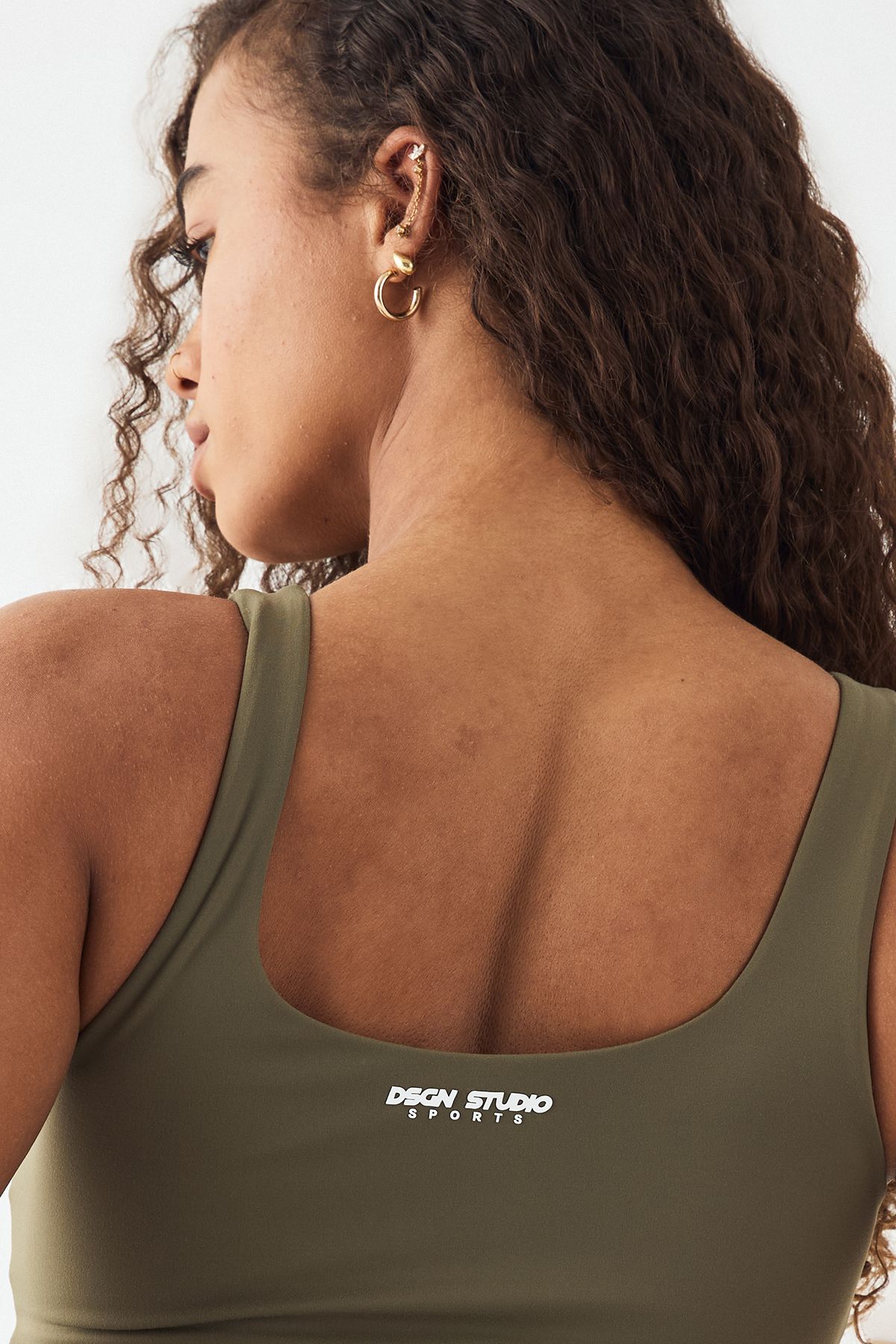 DSGN Studio DSGN Studio Ultra Sculpt Longline Plunge Sports Bra Olive image 4