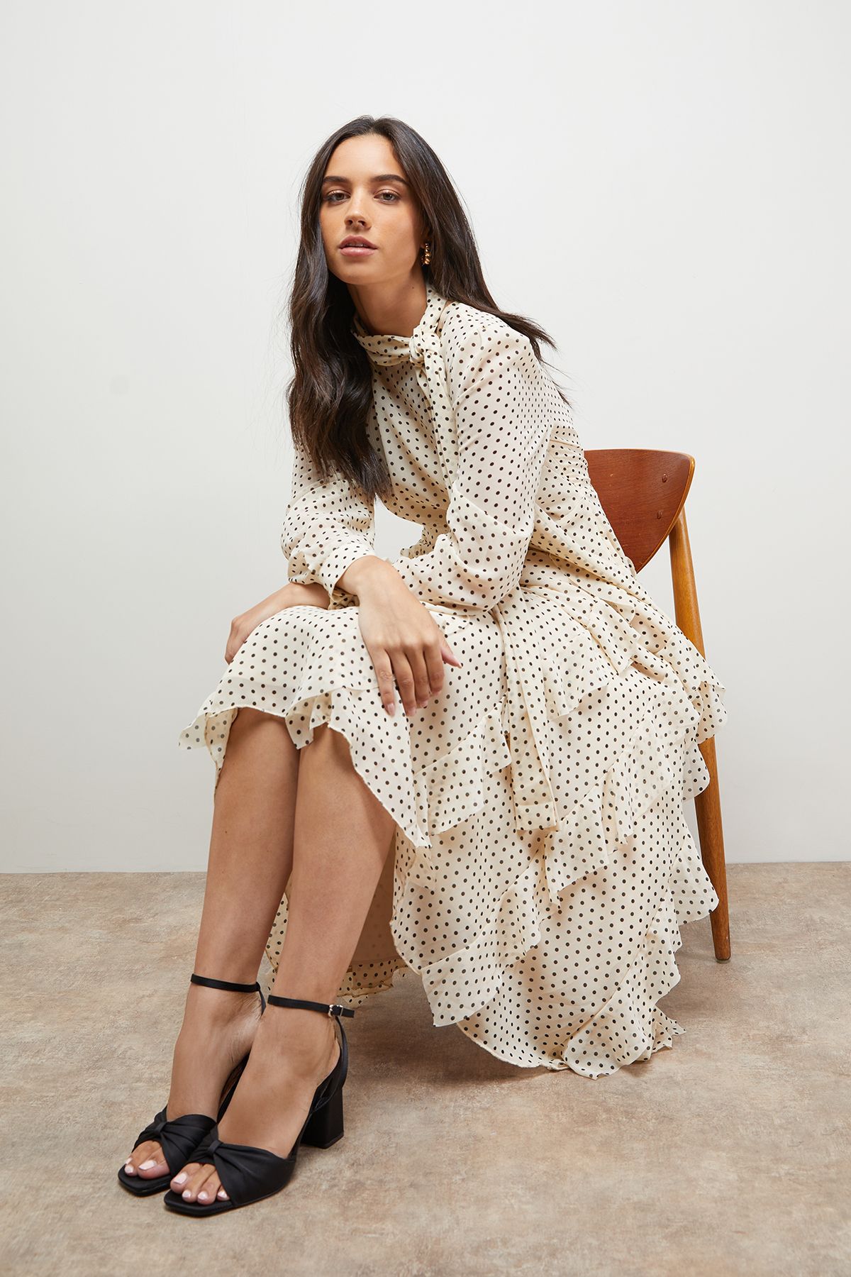 Oasis Midyim Satin Ruched Front High Block Heel Sandals Black image 1