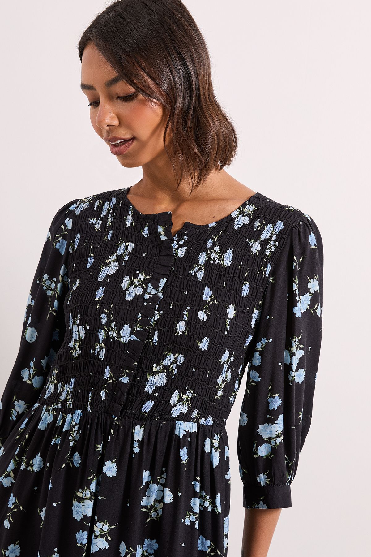 Dorothy Perkins Floral Shirred Bodice Button Detail Midi Dress Floral image 4