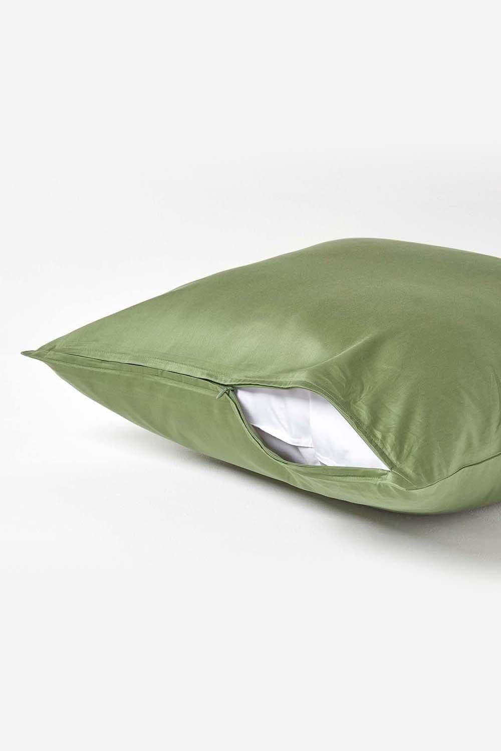 Homescapes Sateen Cotton Continental Pillowcase 400 TC, 40 x 40 cm image 3