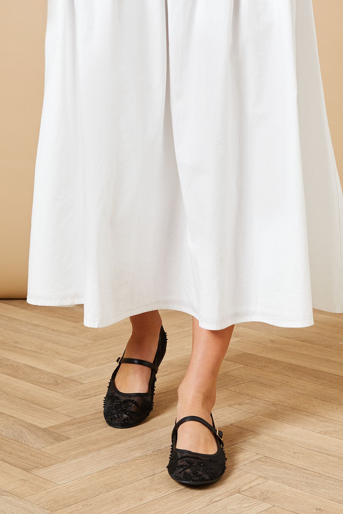 Oasis Perth Faux Leather And Mesh Embroidered Mary Jane Ballet Pumps Black image 2