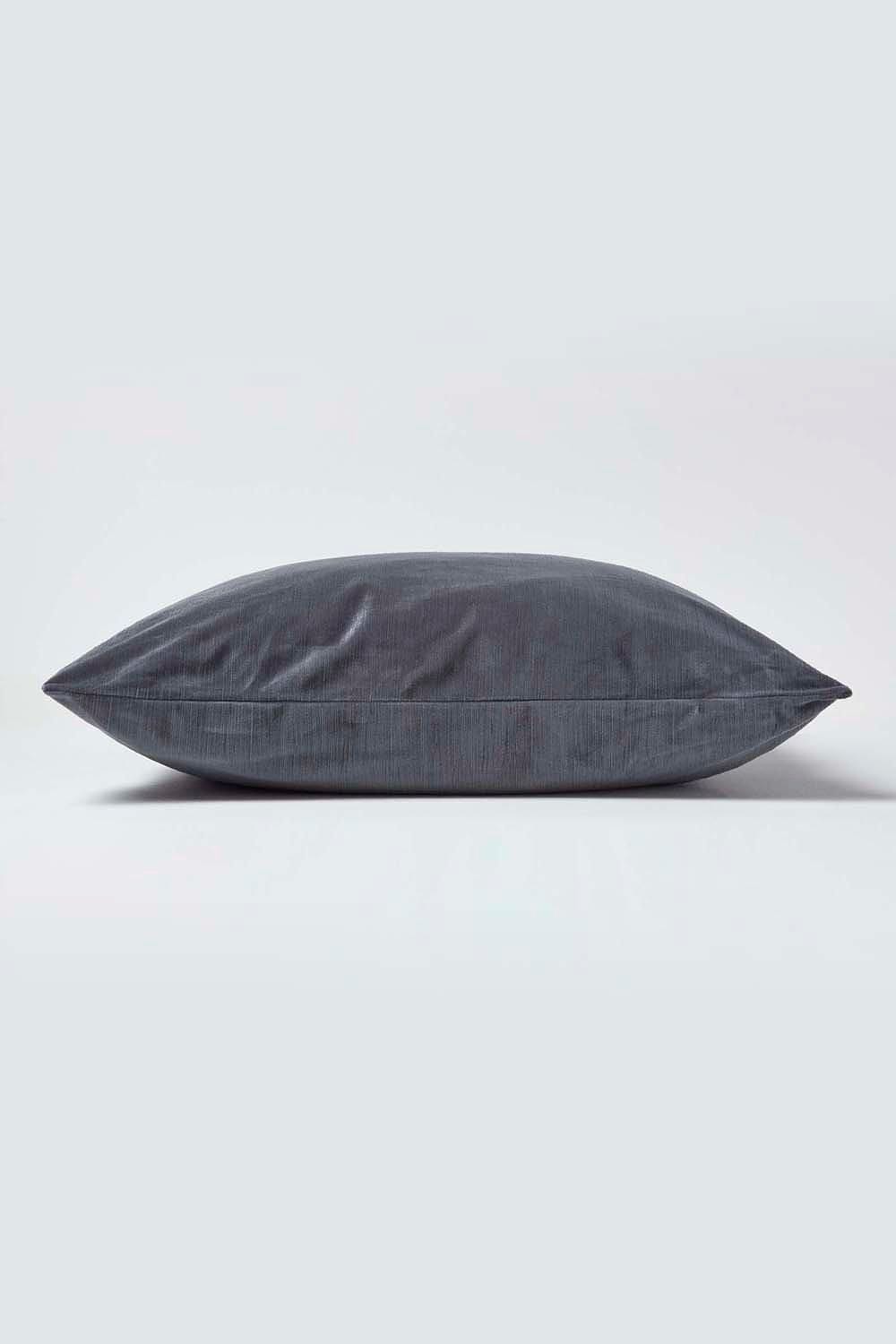 Homescapes Luxury Velvet Cushion Cover image 3