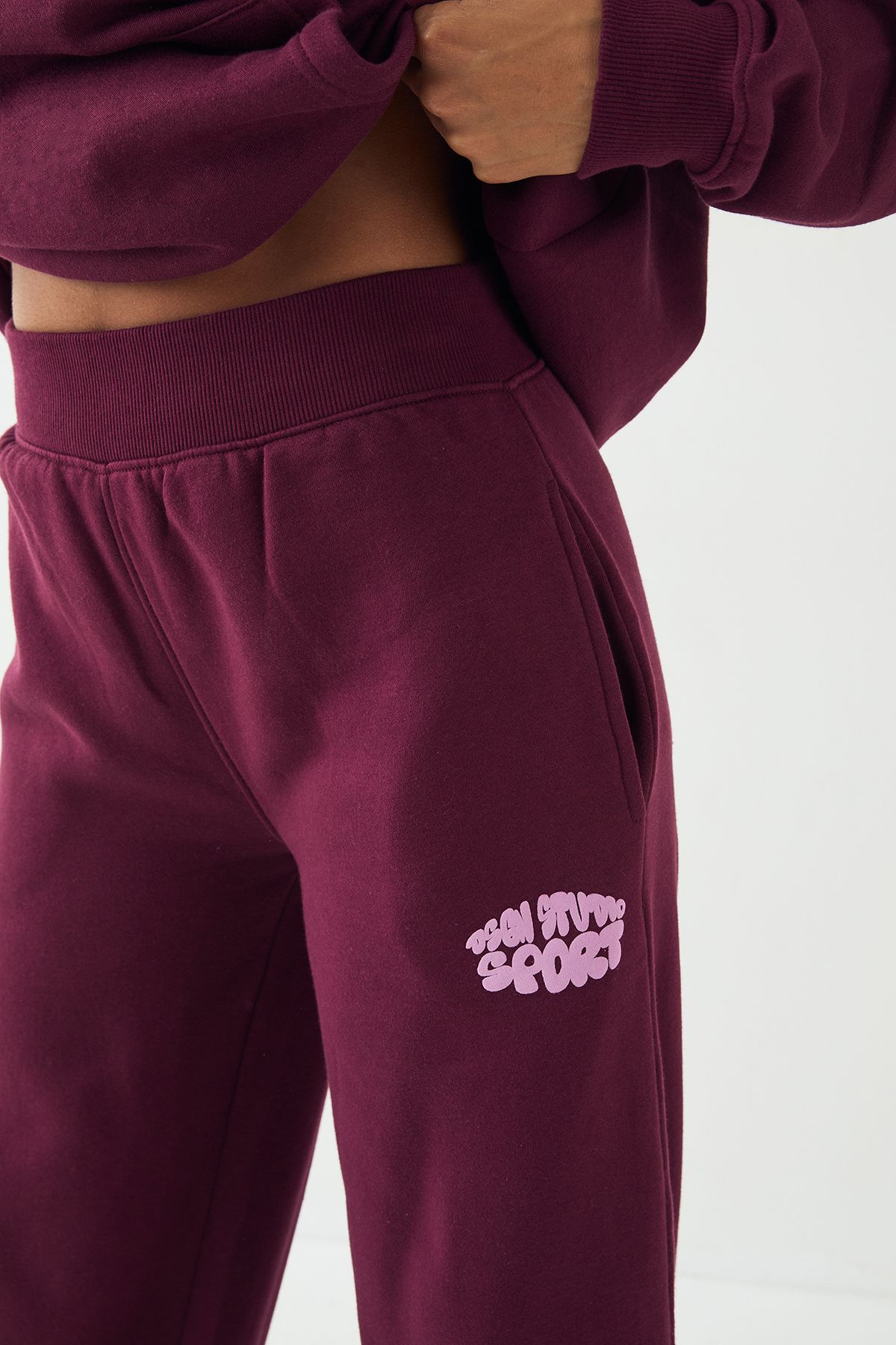 DSGN Studio DSGN Studio Sport Bubble Straight Leg Jogger Plum image 4