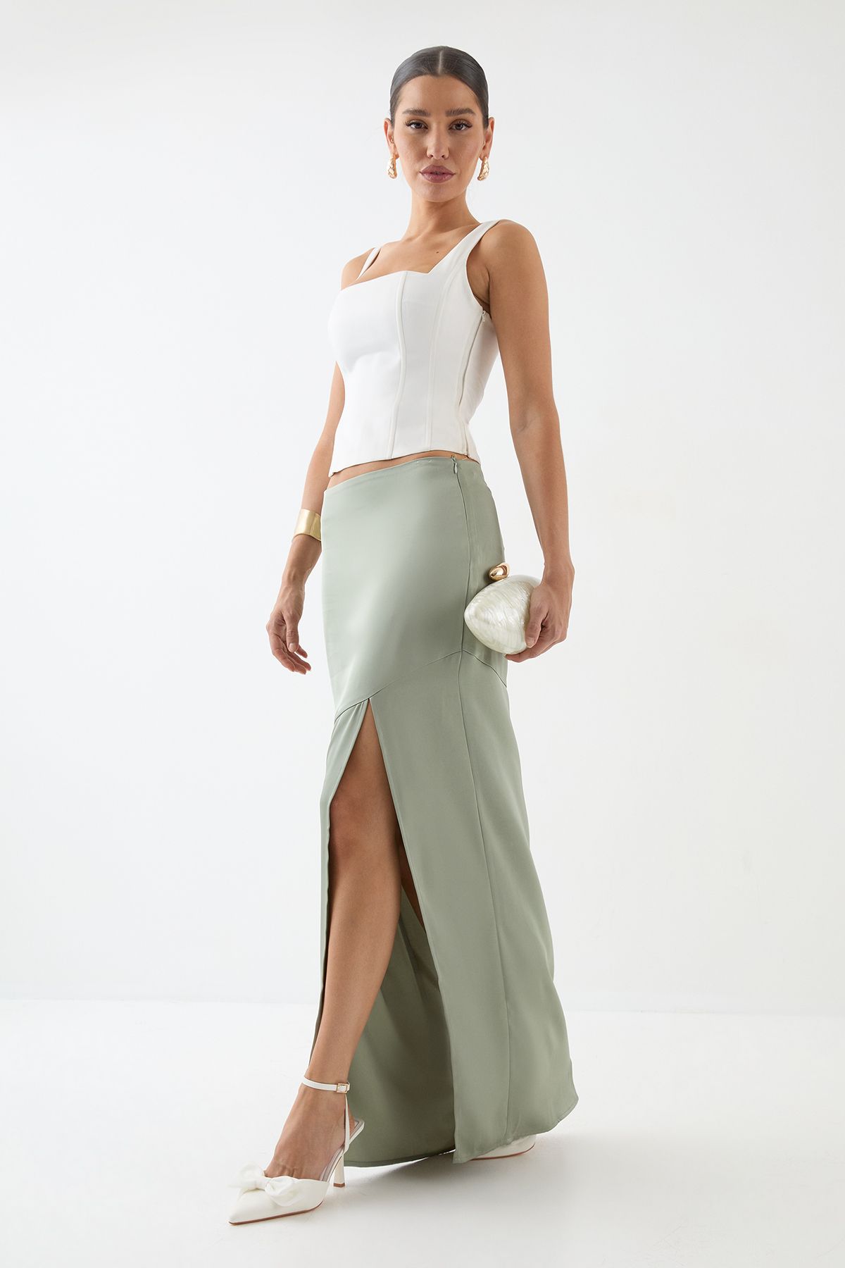 MissPap Faux Leather Fabric Bow Detail Mid Stiletto Heel Court Shoes White image 2