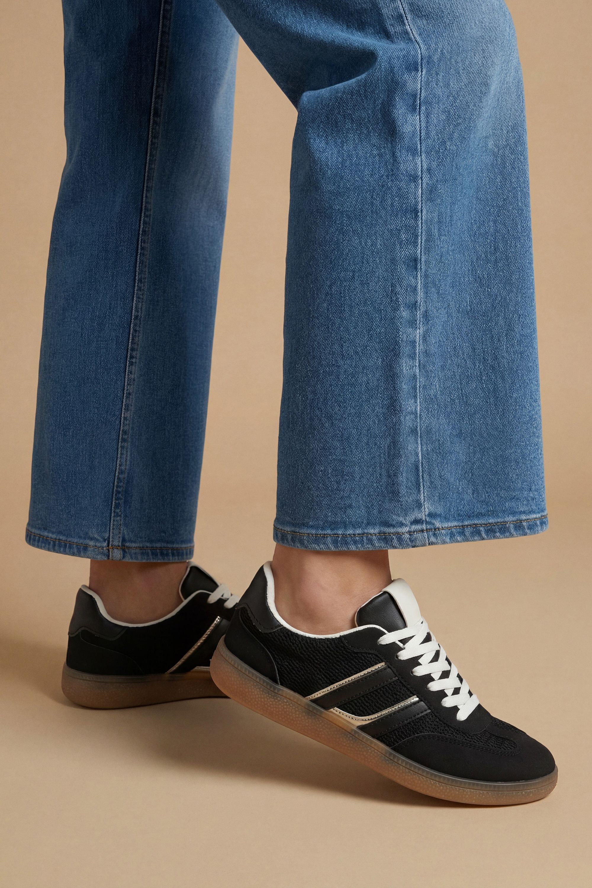 Oasis Jamie Faux Suede Lace Up Trainers Natural Black