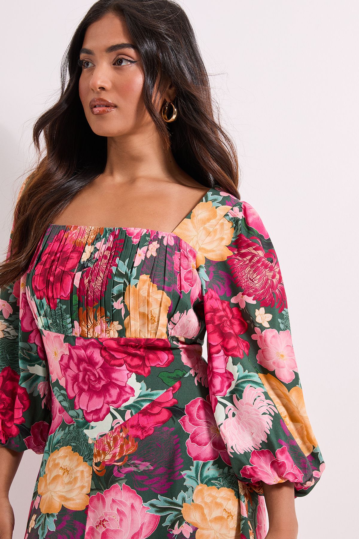 Dorothy Perkins Petite Ruched Bust Drop Waist Midi Dress Floral image 4