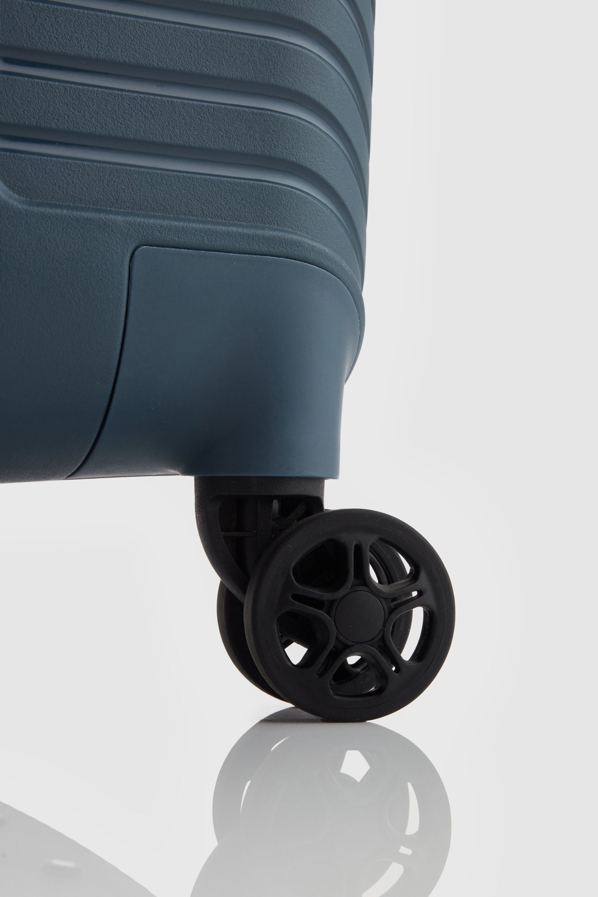 Nere Travel Bondi Cabin Suitcase image 7