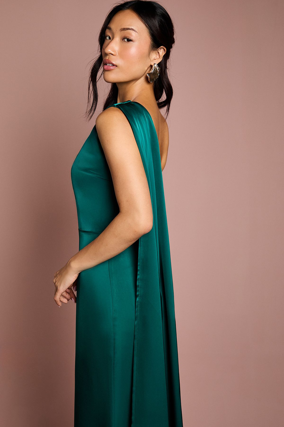 Coast Coast Honoured Drape One Shoulder Satin Maxi Bridesmaid Dress Emerald image 2