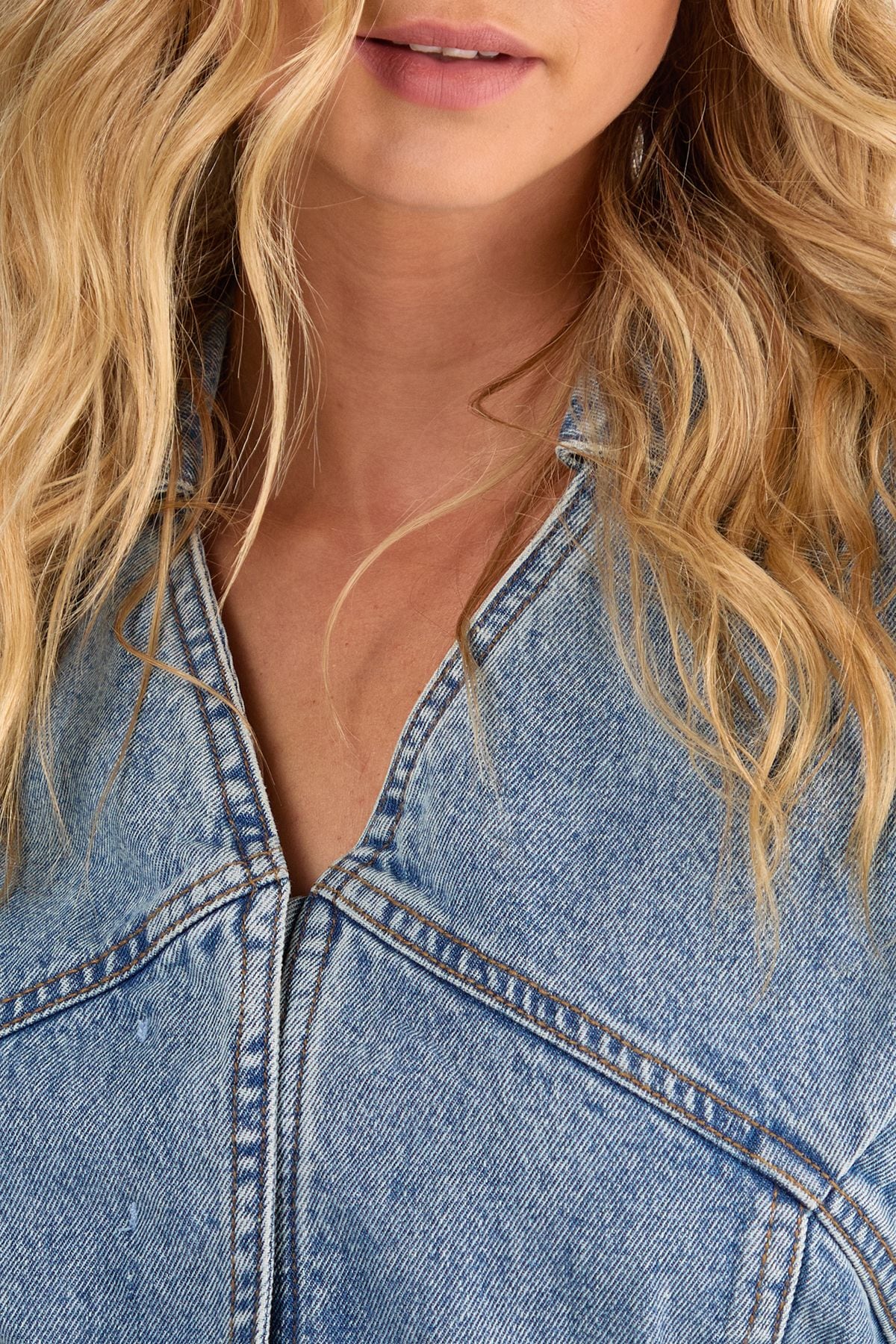 NastyGal Denim Corset Shirt Dress Light Wash image 5