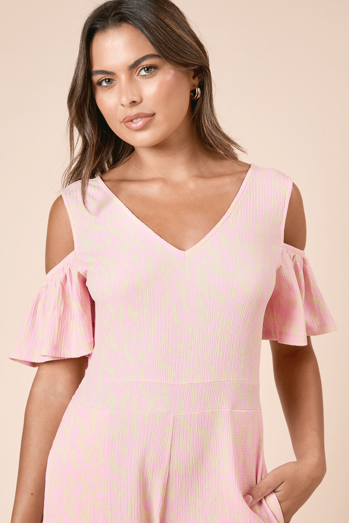 Dorothy Perkins Pink Animal Cold Shoulder Flutter Sleeve Jersey Jumpsuit Pink image 4