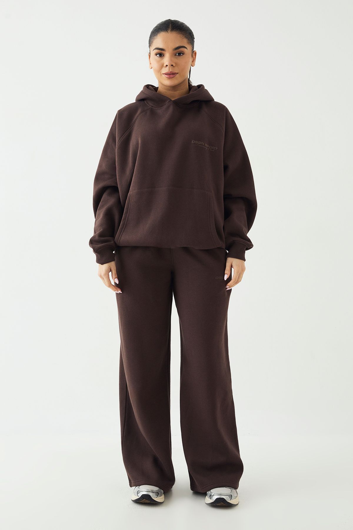 DSGN Studio DSGN Studio Sport Training Club Straight Leg Jogger Coffee Bean image 5