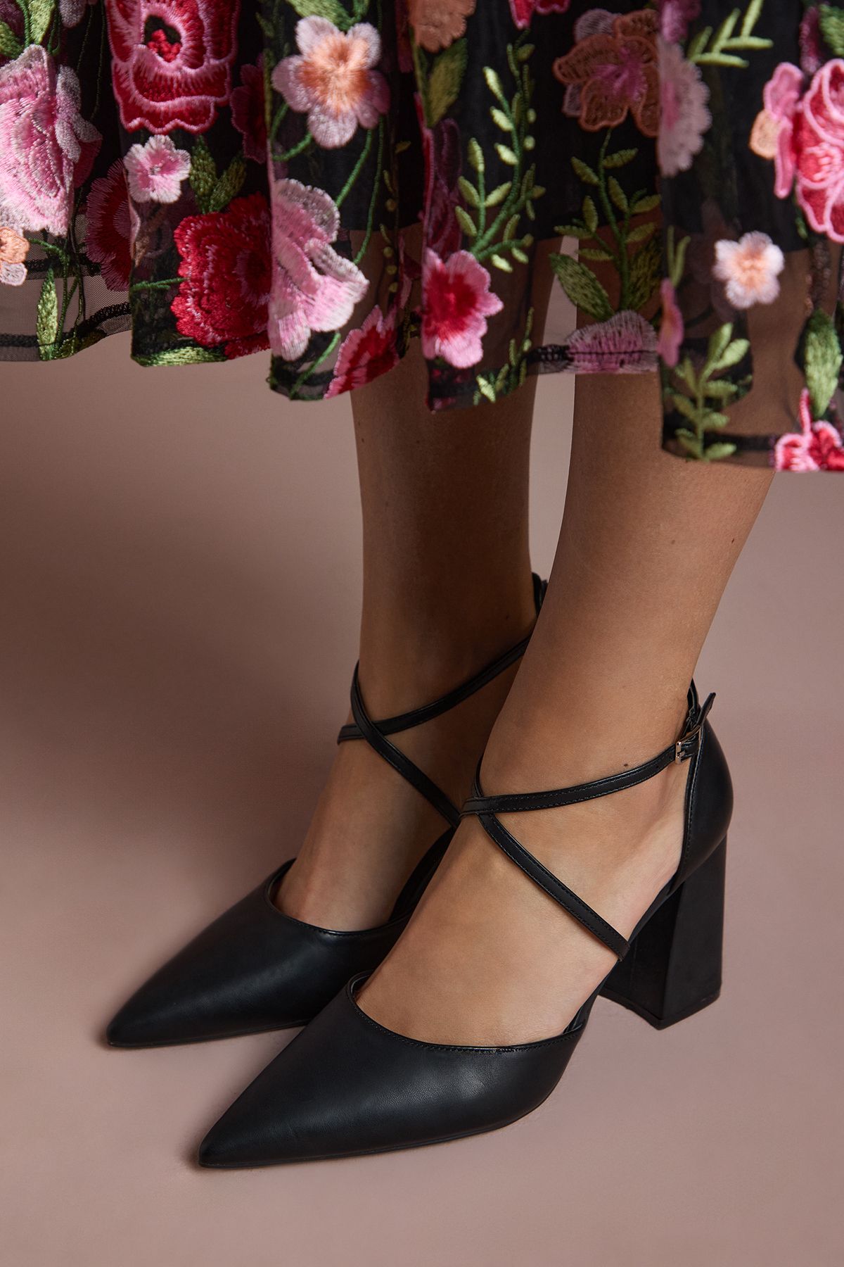 Coast Treat Faux Leather Cross Strap Pointed Block Heel Court Shoes Black image 3