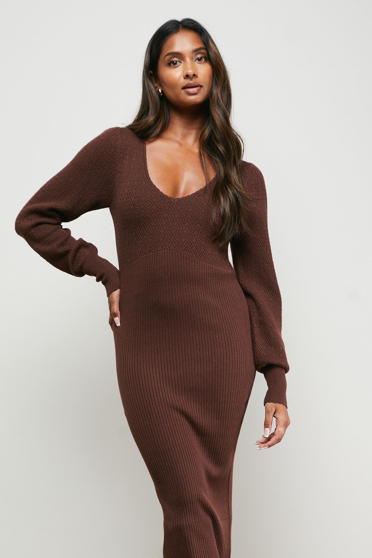 Oasis Scallop Neck Knitted Midi Dress Chocolate image 2