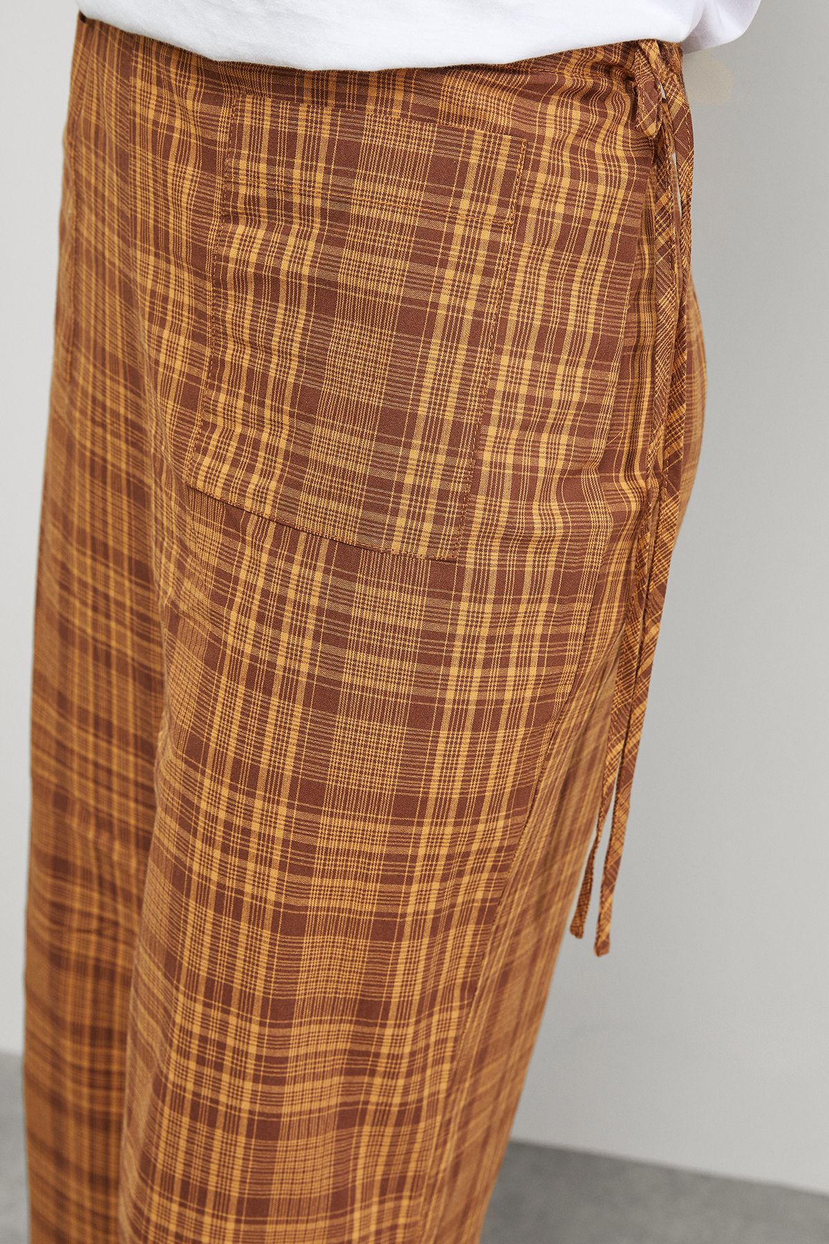 Warehouse Mustard Check Mid Rise Tie Side Pocket Trouser Mustard image 4