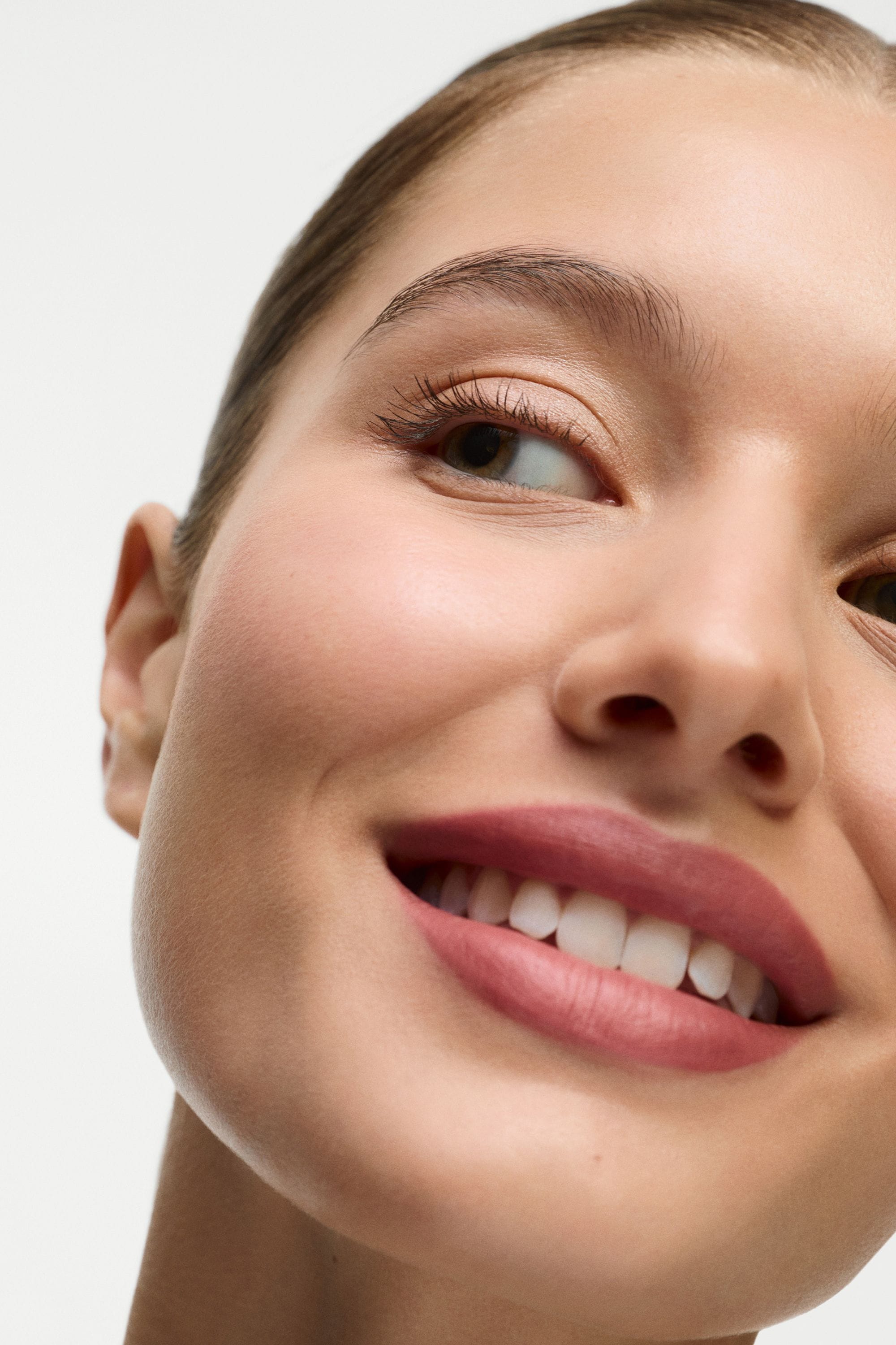 INGLOT Creamy Soft Lipstick image 2