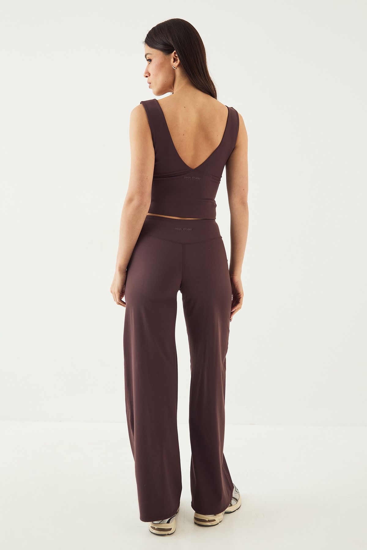 DSGN Studio DSGN Studio Ultra Sculpt Straight Leg Trouser Chocolate image 2