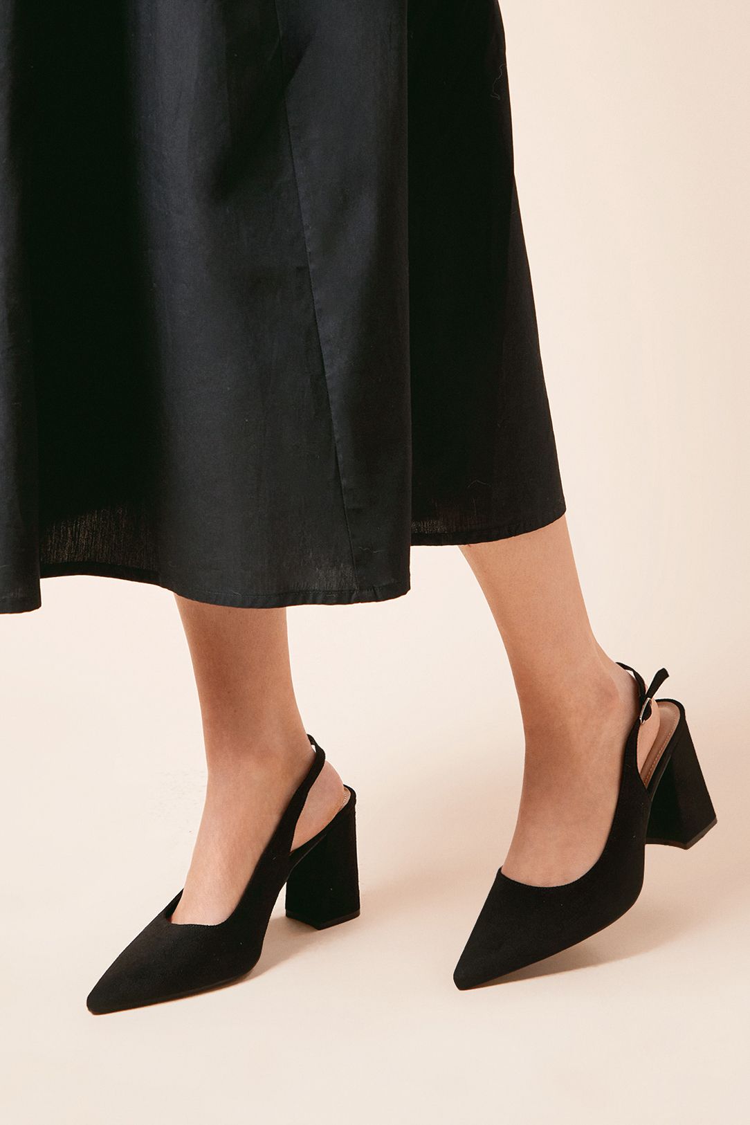 Dorothy Perkins Wide Fit Ellens Pointed High Block Heel Slingback Court Shoes Natural Black