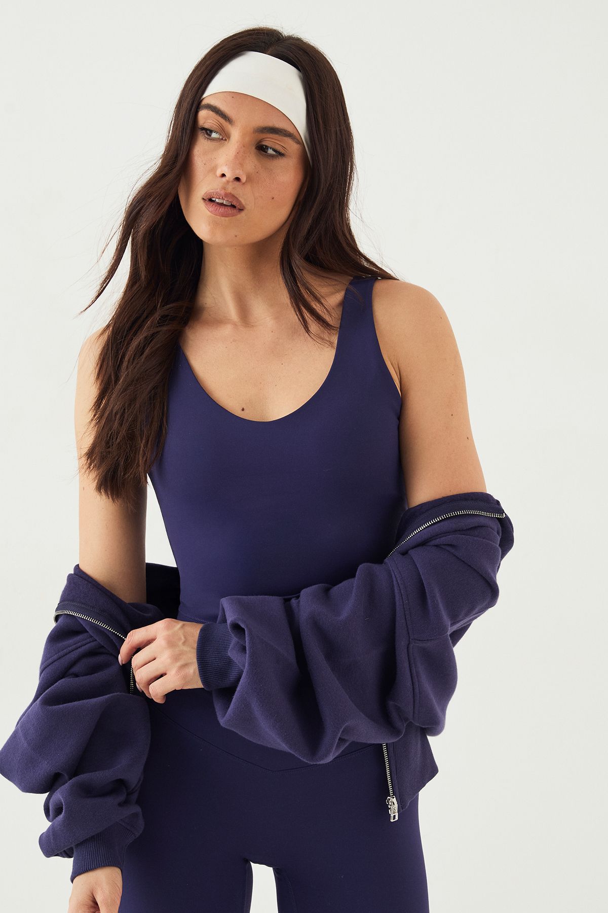 DSGN Studio DSGN Studio Ultra Sculpt Longline Plunge Sports Bra Blackberry image 4