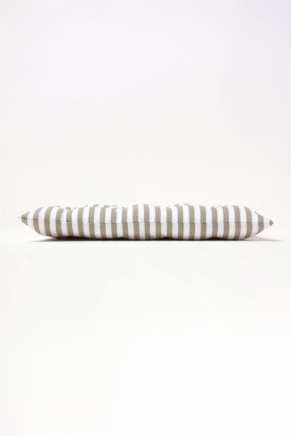 Homescapes Set of 4 Grey Stripe Seat Pad with Button Straps 100% Cotton 40 x 40 cm image 6