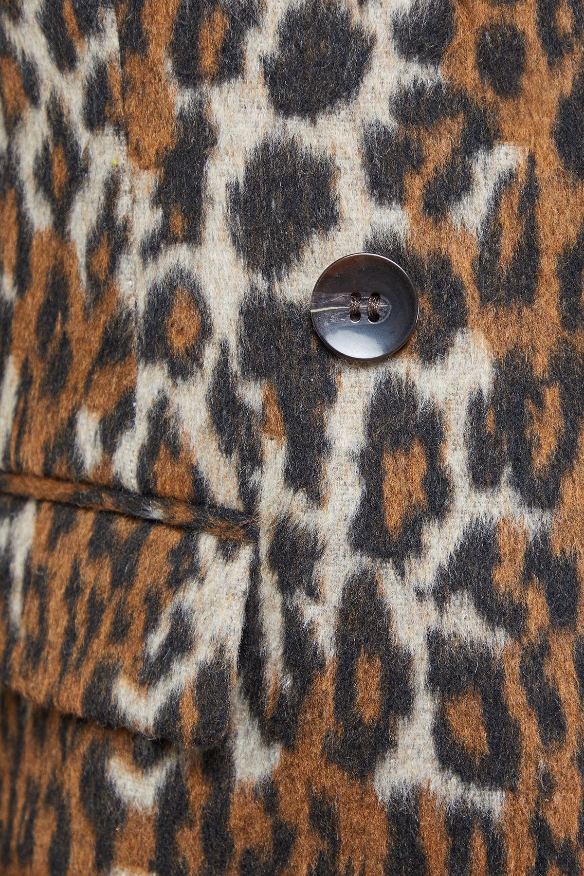 Oasis Collarless Blazer Coat Animal image 5