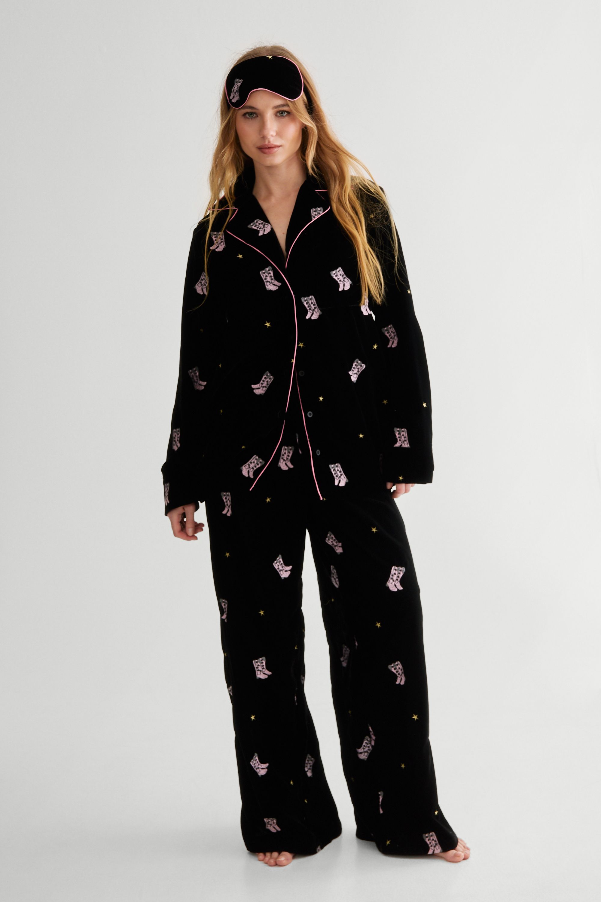 NastyGal Velvet Embroidered Cowboy Boot & Star 3pc Trouser Set Black image 1