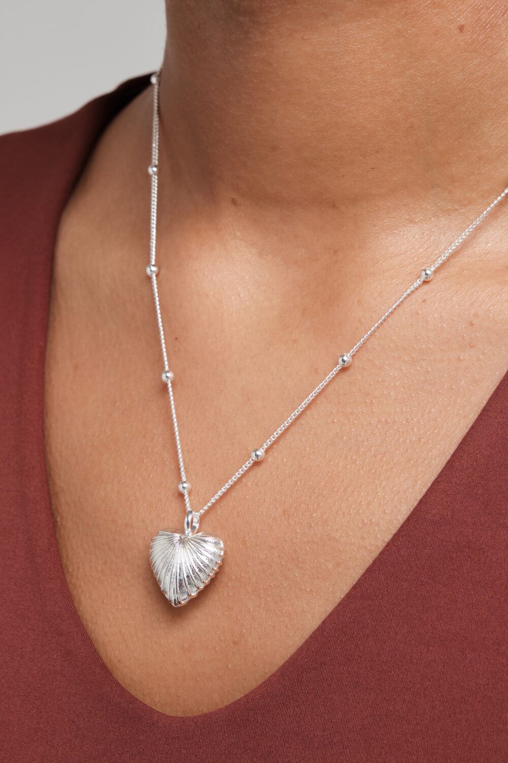 Inicio Silver Plated Ridge Heart Necklace - Gift Pouch image 2