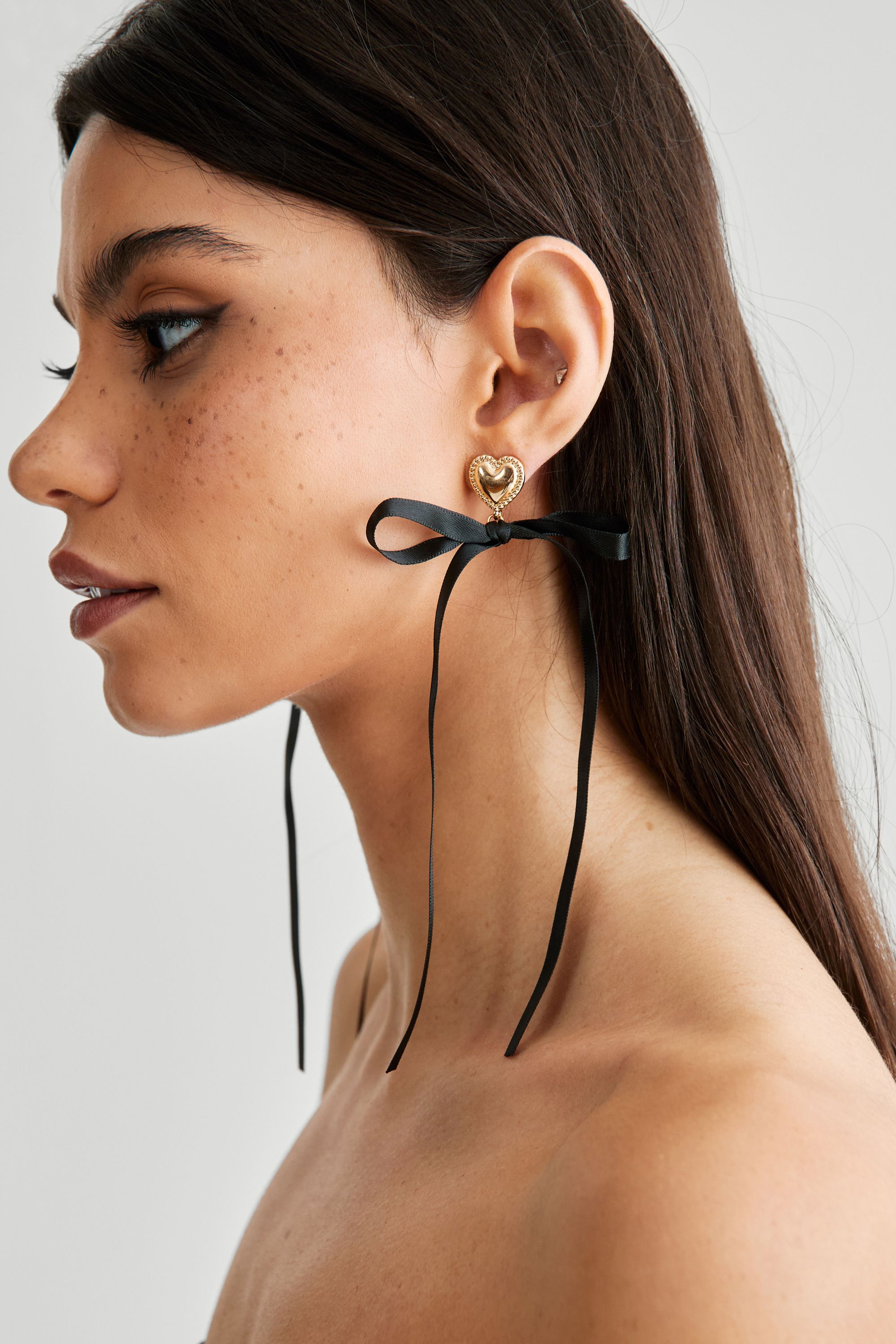 NastyGal Heart Satin Bow Drop Earrings Black image 1