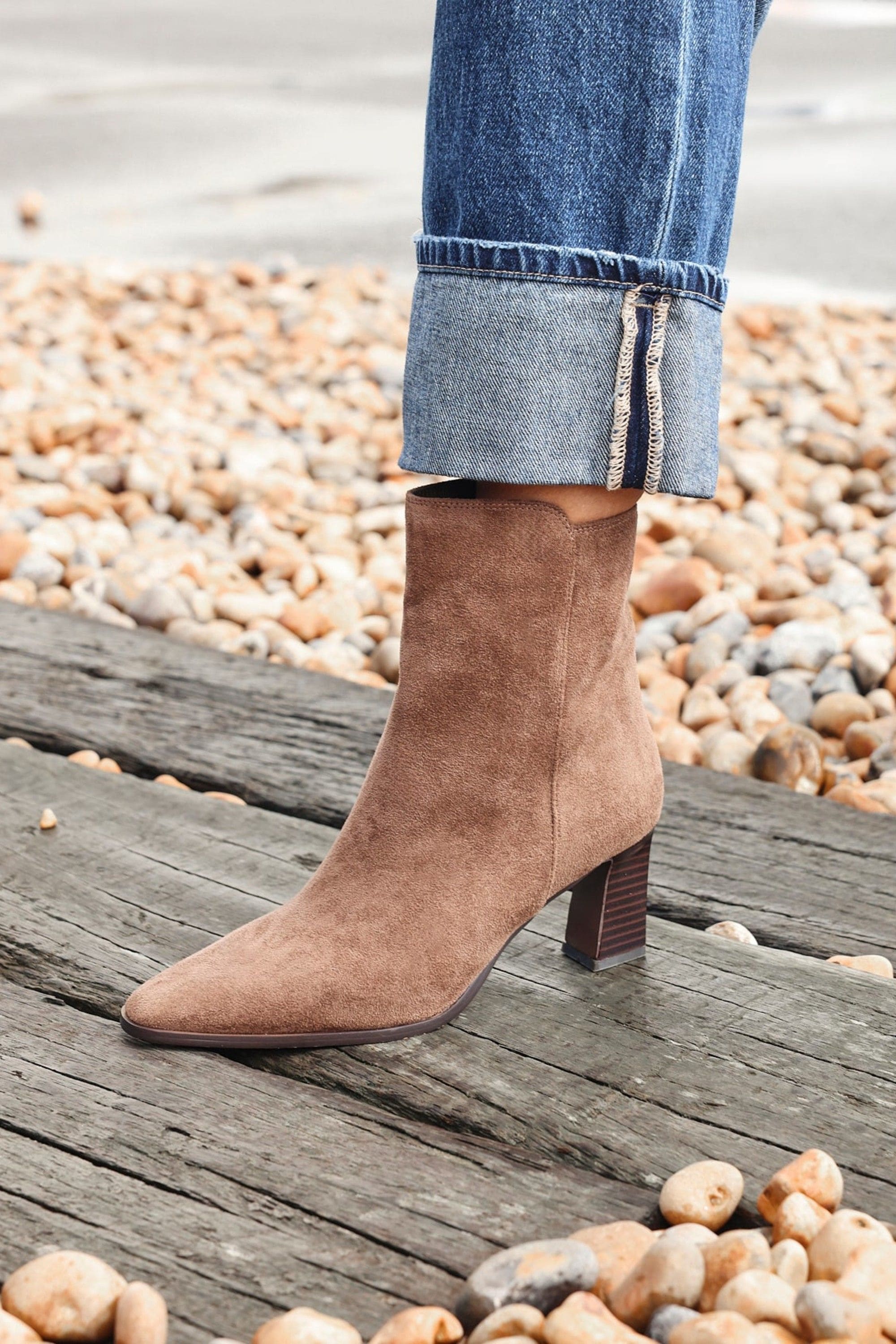 Linzi Thorn Brown Suede Stacked Block Heel Ankle Boot image 2