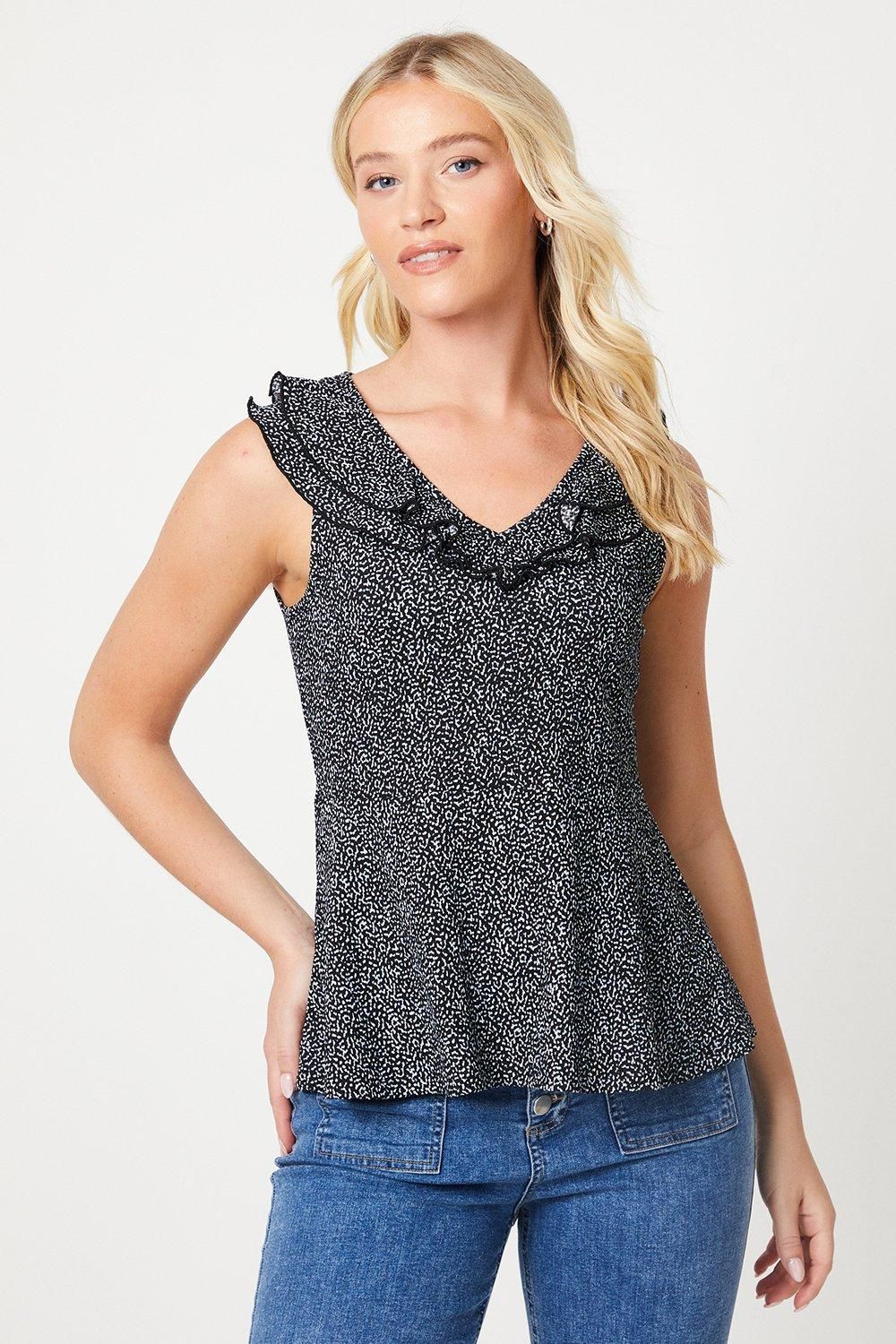 Dorothy Perkins Double Frill Neck Detail Top Mono image 1